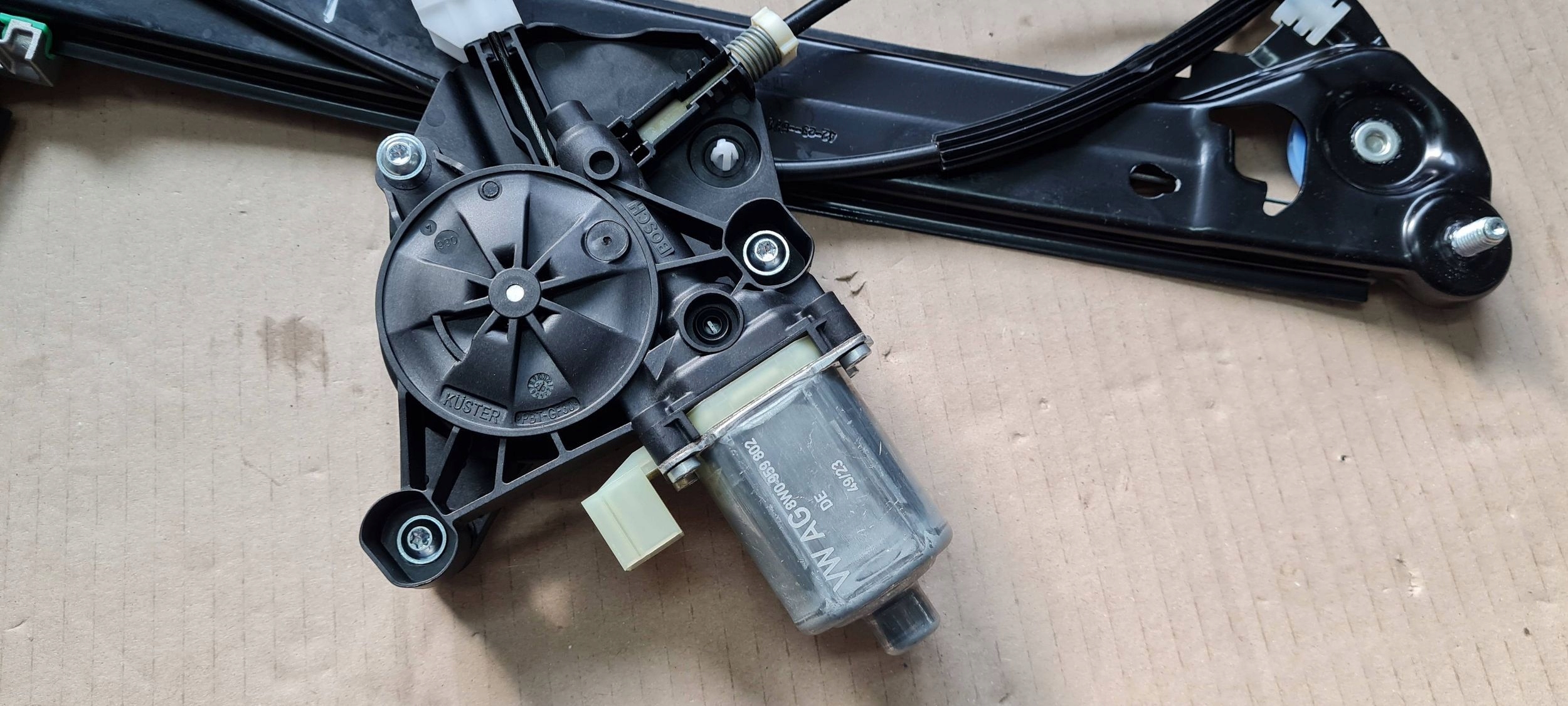 SQ8 4M RSQ8 Q8 mechanism window regulator left front 24R 4M8837461