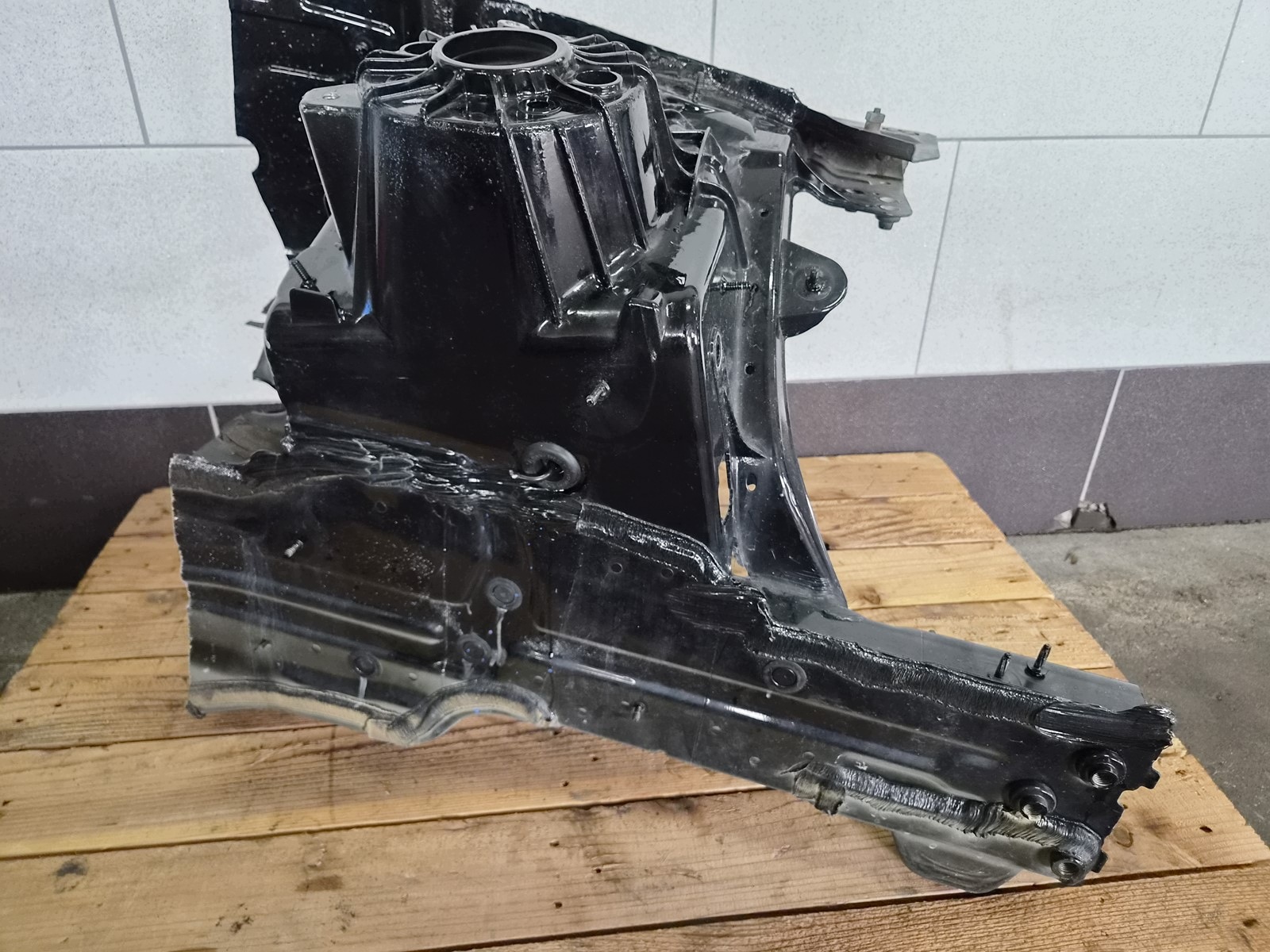 quarter left front quarter left przedna 040 MERCEDES GLC X253 C253 W253