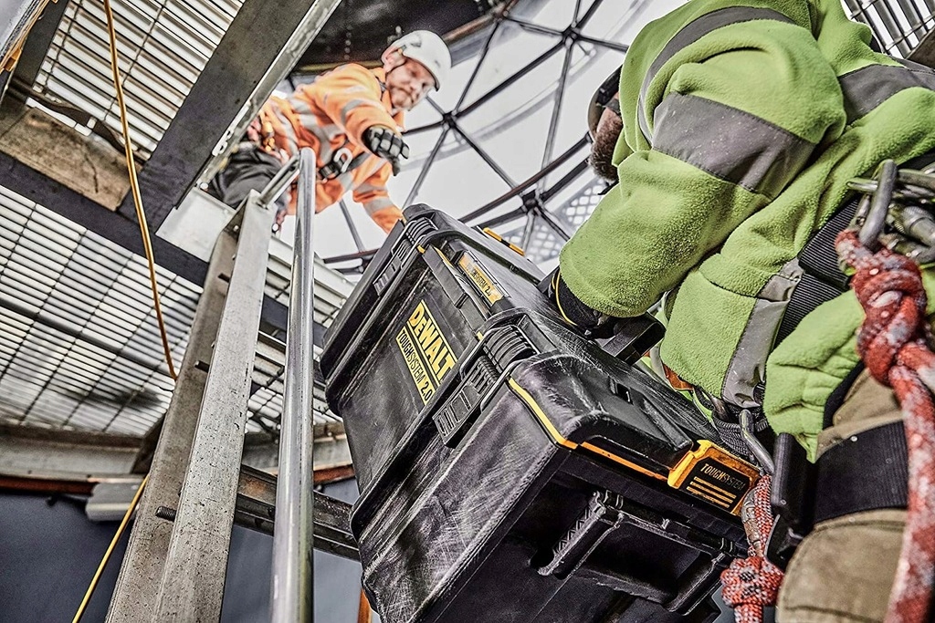 SKRZYNIA TOUGHSYSTEM 2.0 DS300 DWST83294-1 DEWALT Wyposażenie w zestawie Nie