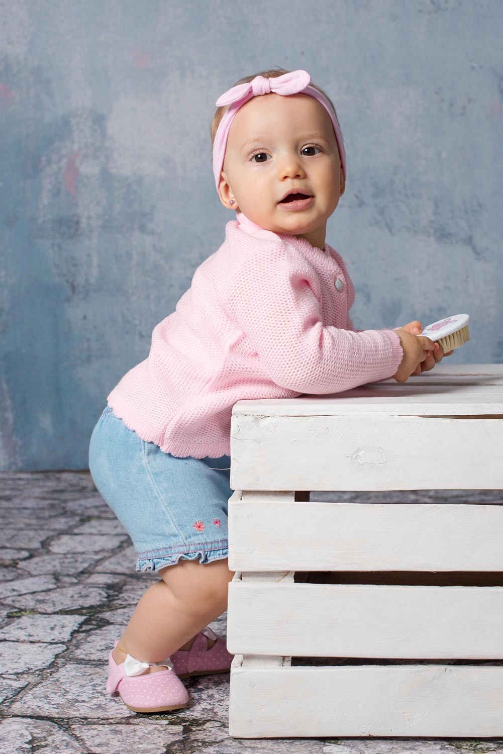 Ażurkowy Sweterek Niemowlęcy Różowy 104 Rodzaj zapinany