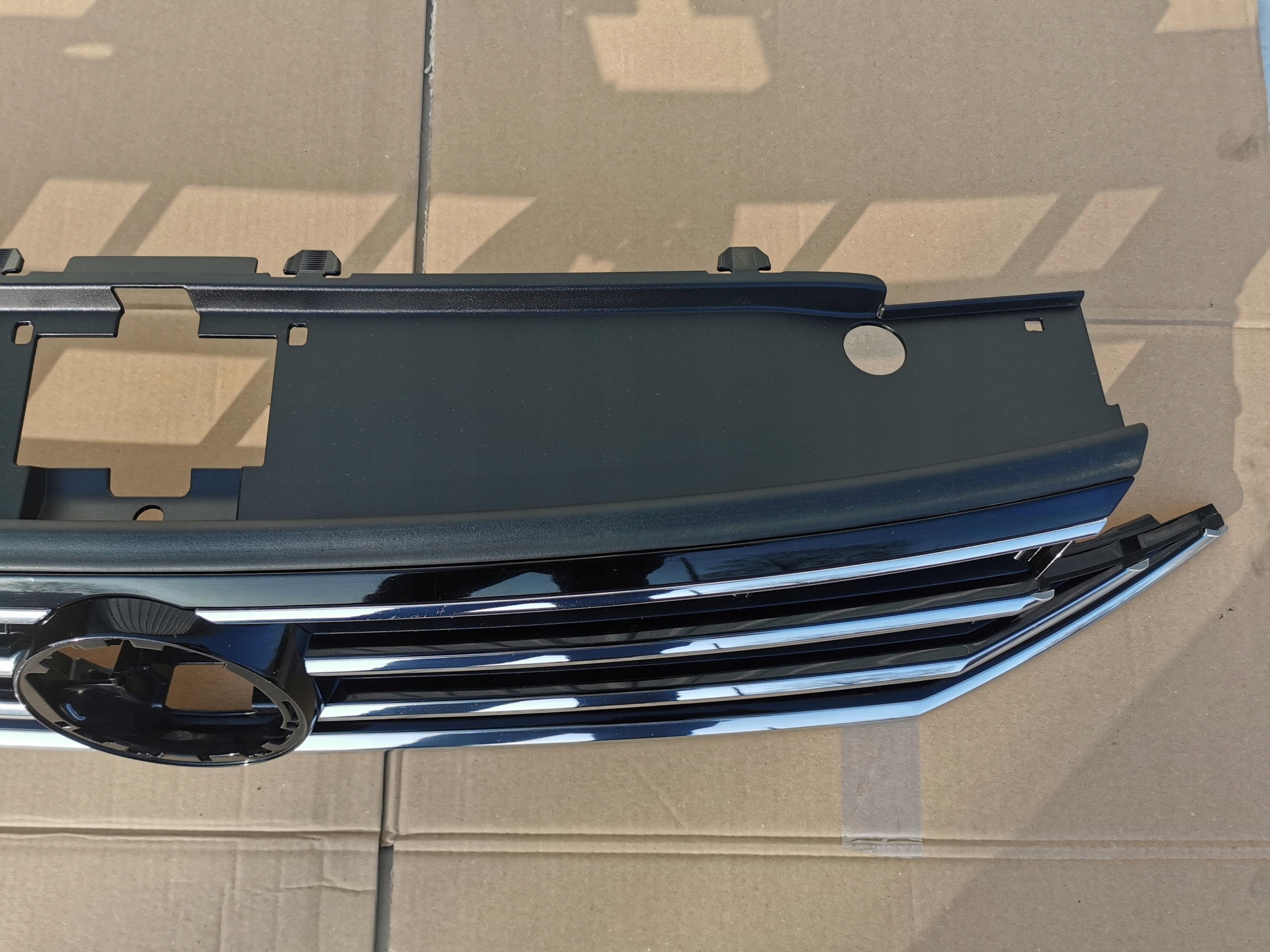 VW Passat B8 Kühlergrill FRONTGRILL Kühlergitter 3G0853653N - Thumbnail 10