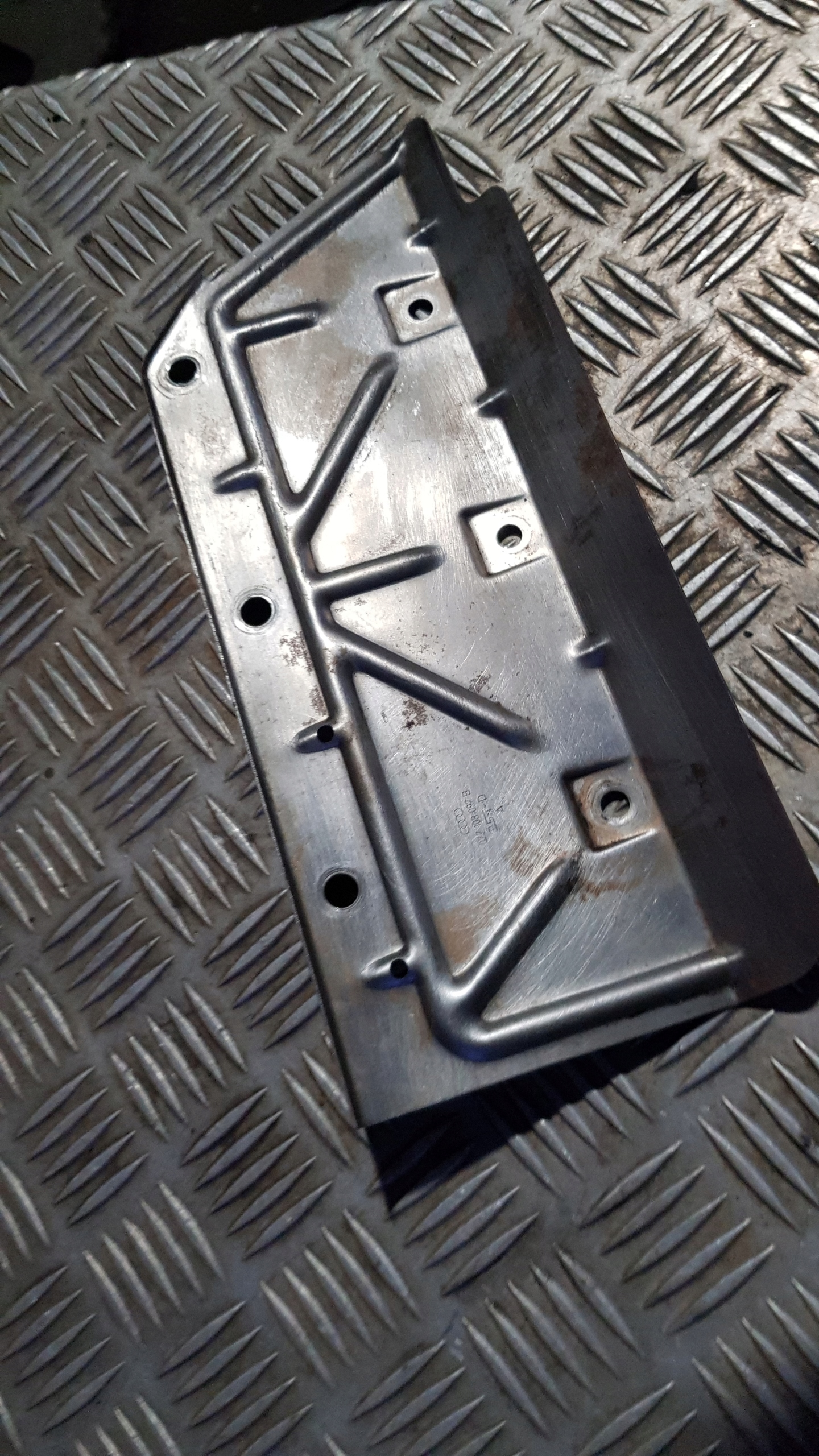 AUDI A6 C5 4.2 Blende Abdeckung oil 077103097B
