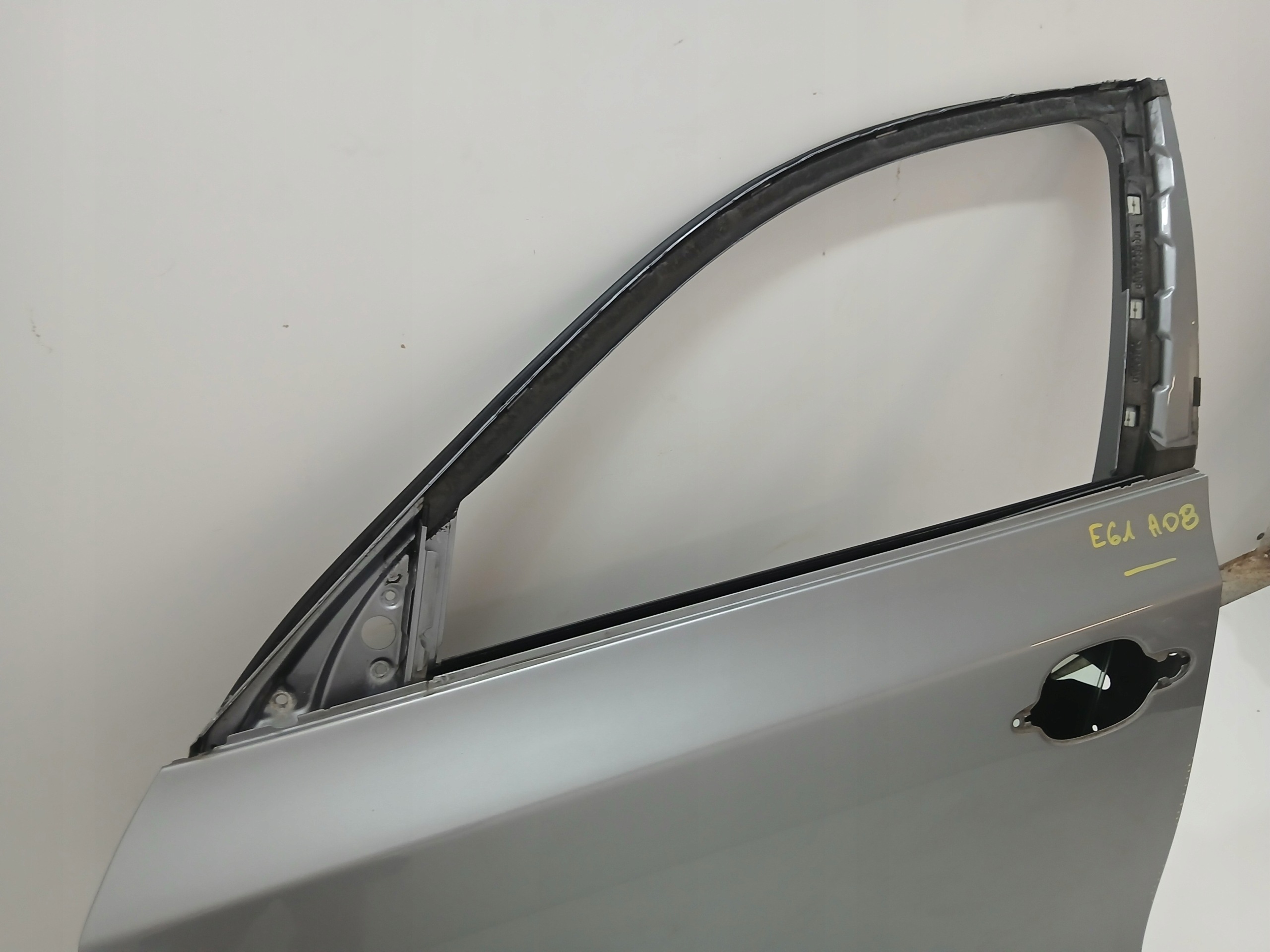 dveře levý předek BMW E60 E61 SILBERGRAU EU