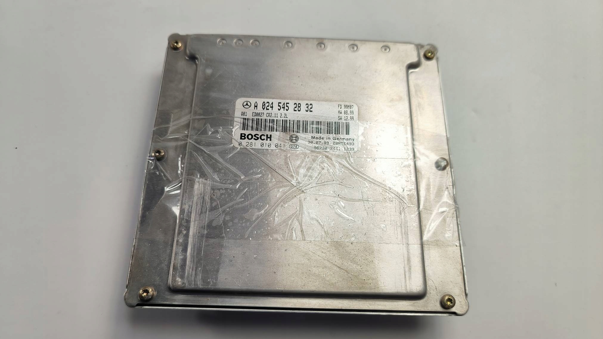 Computer DES MOTORS ECU A0245452832 2.1 CDI MERCDES-BENZ E-KLASA W210