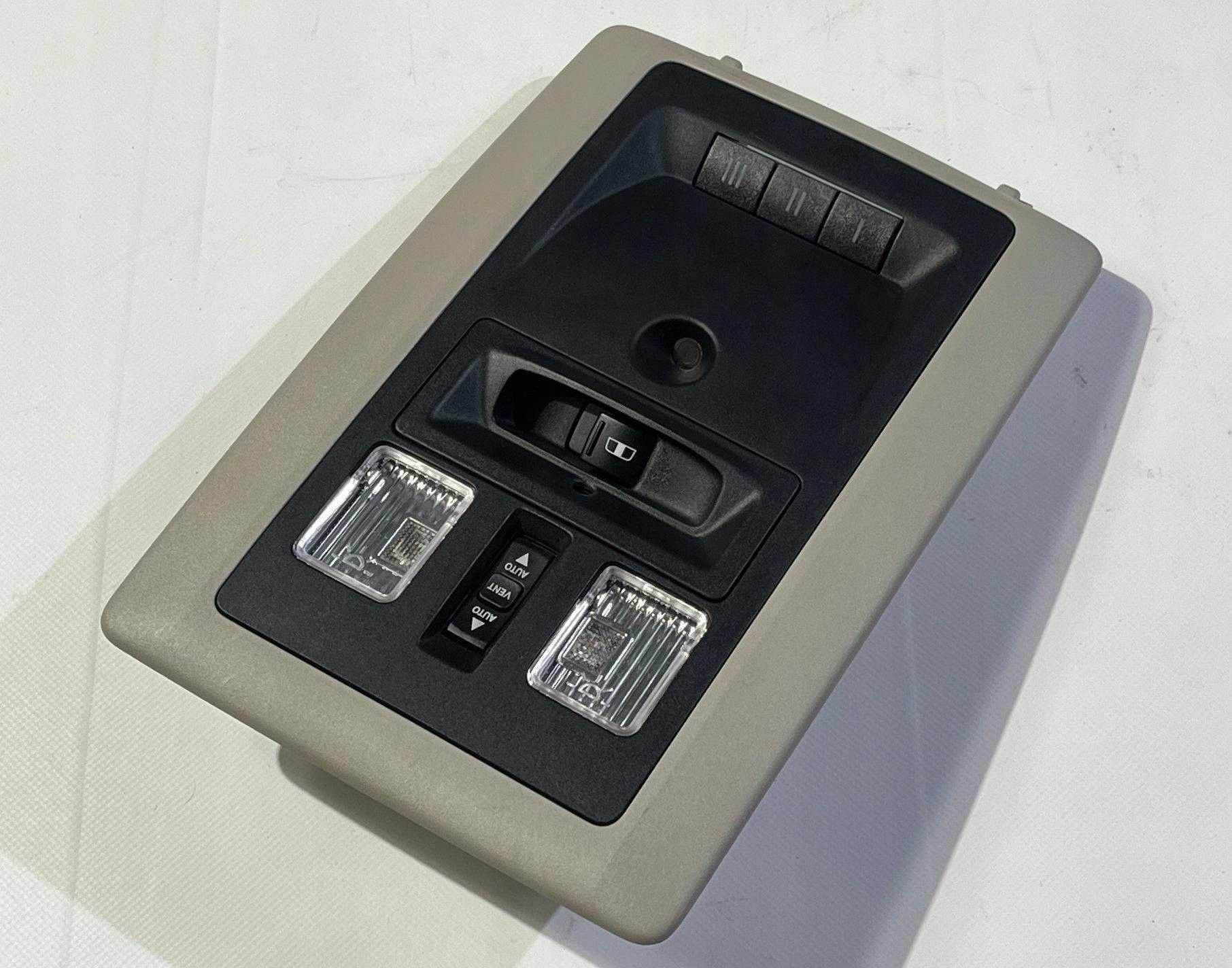 FANALE cabina panel CIELO INTERNO Plafoniera interna Dodge RAM 1500 2013