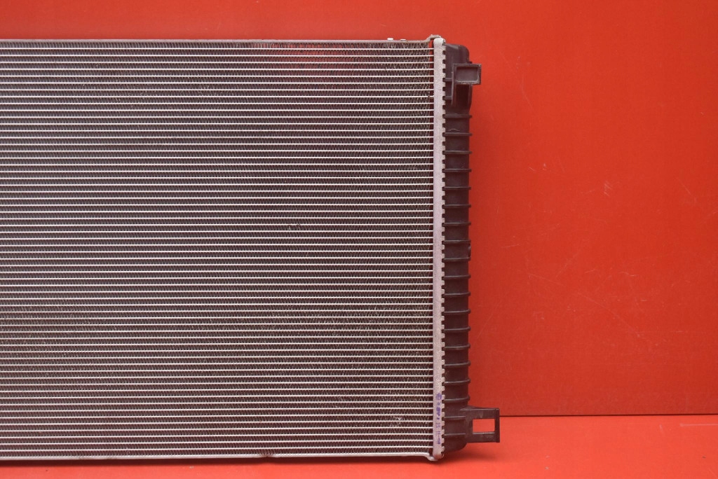 Kühler Wasserkühler 4KE121251B AUDI E-TRON 55 408 KM 18-21