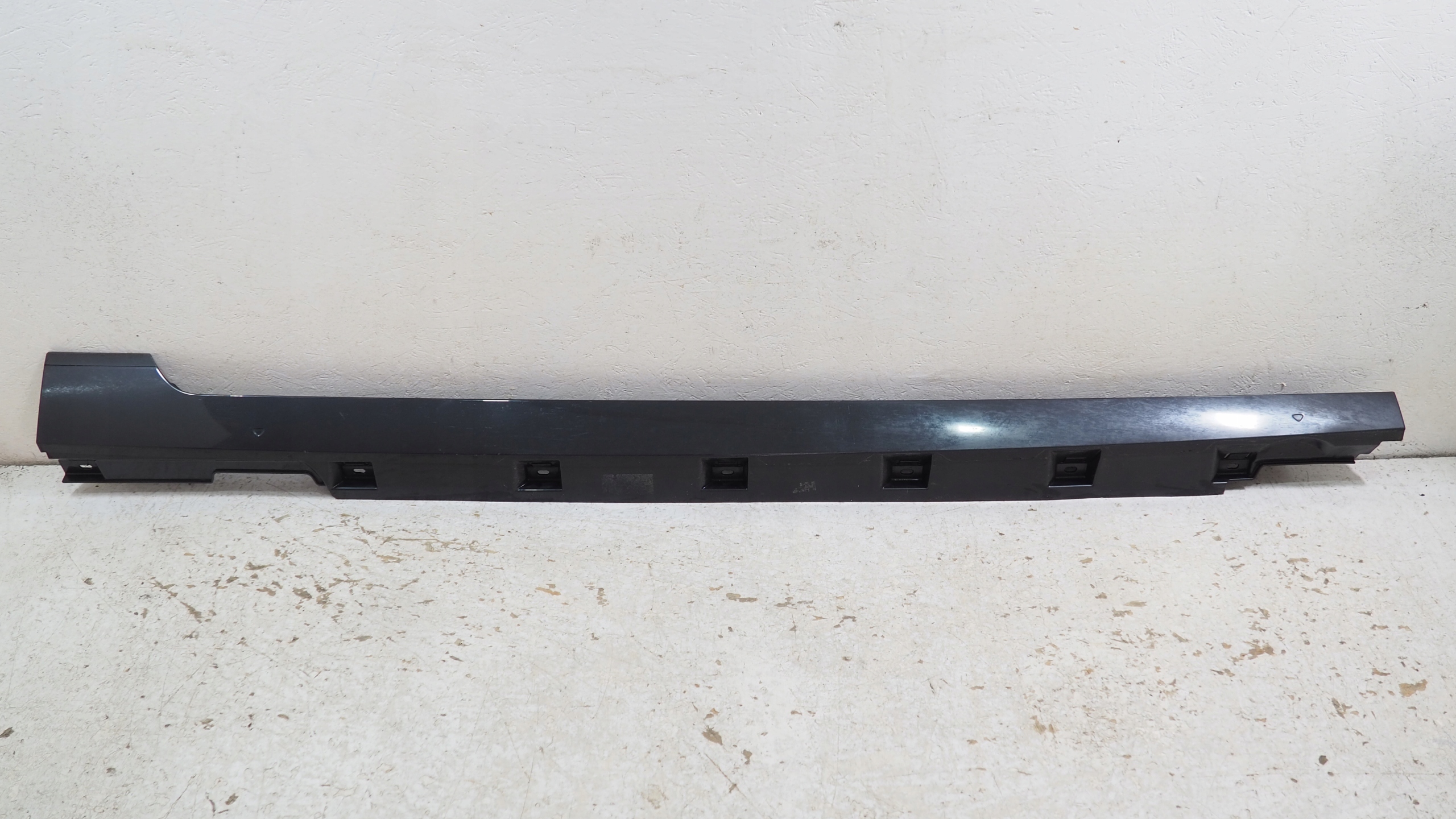 VW Passat B8 moulding threshold right 3G0853858F