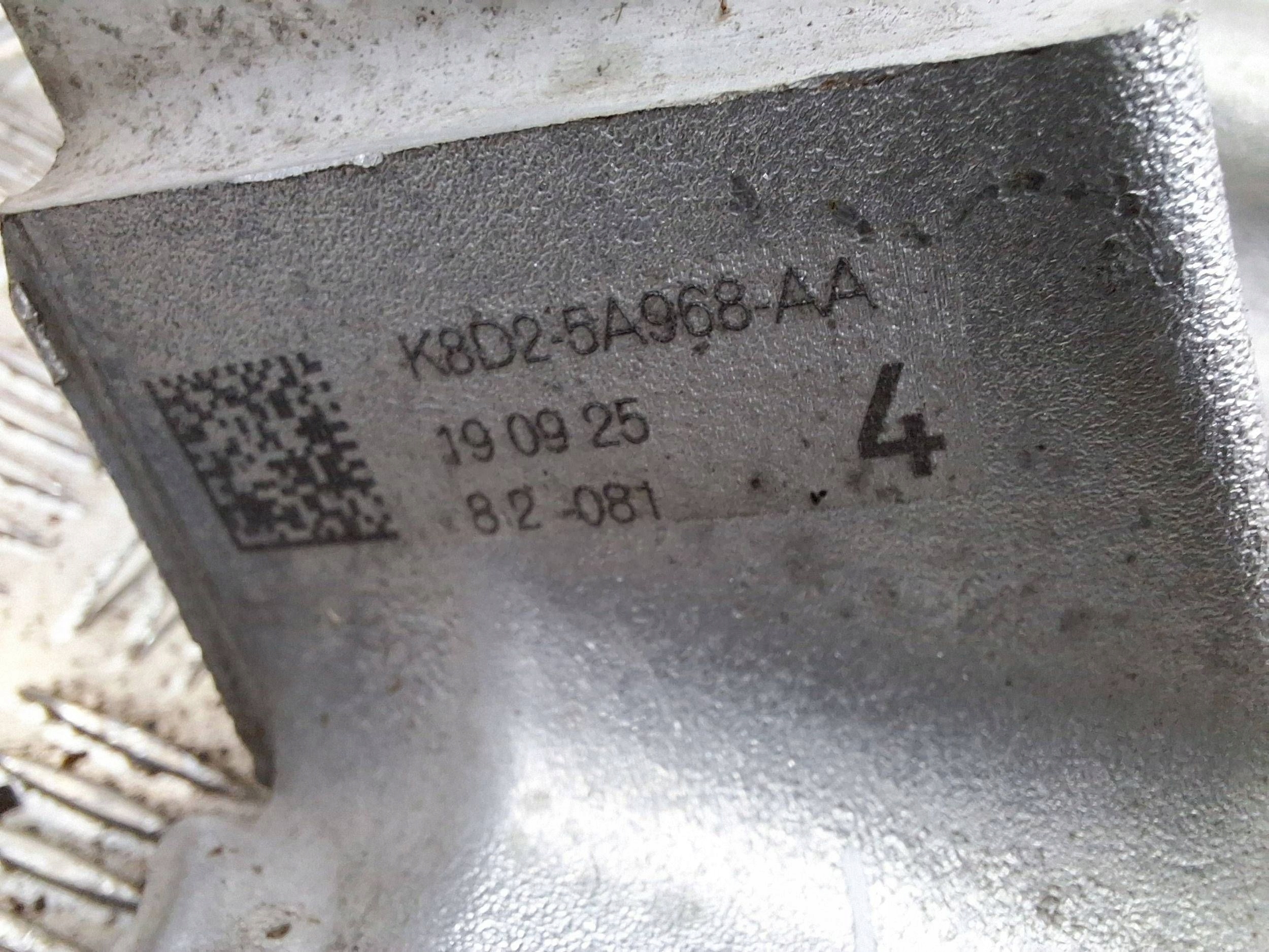Mozzo FUSELLO perno mozzo posteriore RANGE ROVER EVOQUE II 19- K8D2-5A968-AA