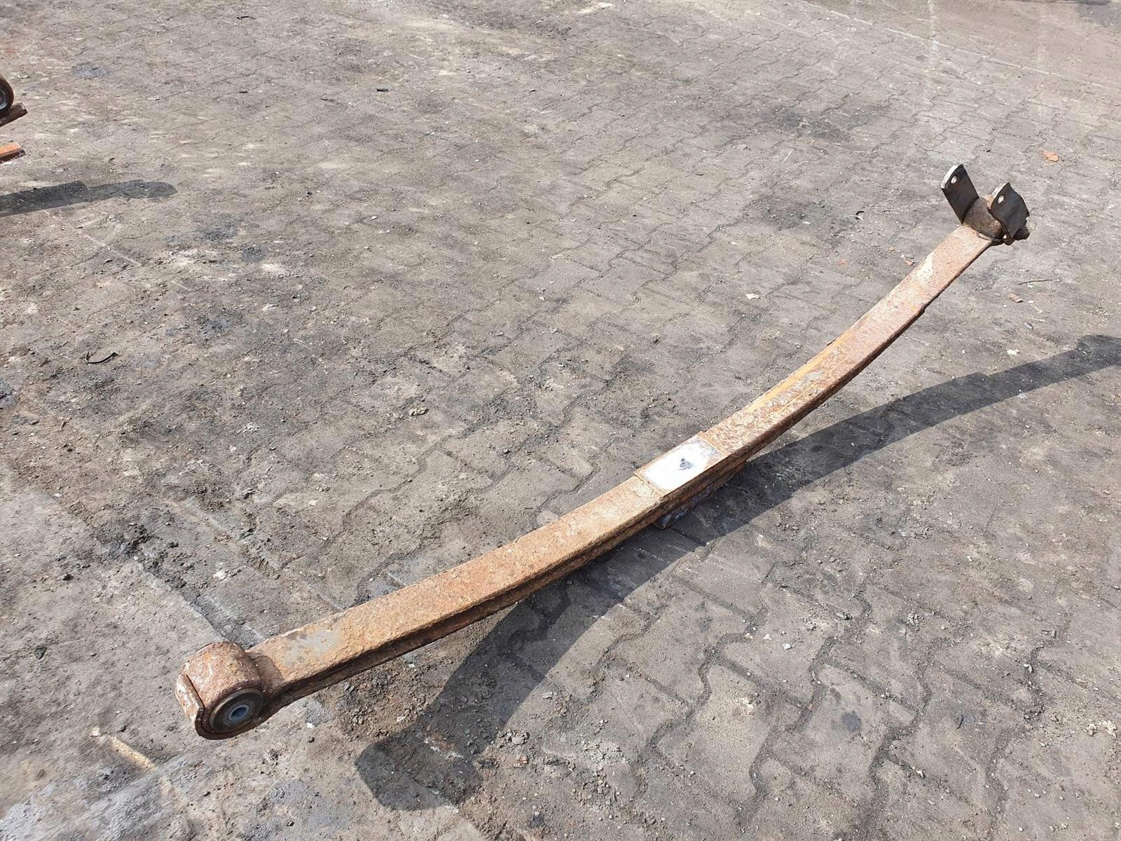 RESOR PRZEDNI 2001R MERCEDES ATEGO 1217