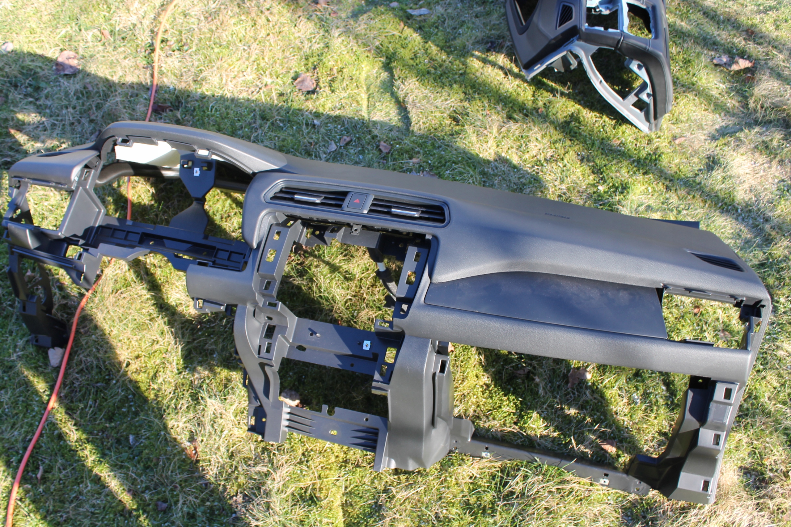 ТОРПЕДA ПРИБОРНАЯ ПАНЕЛЬ ПРИБОРОВ ТОРПЕДА NISSAN LEAF