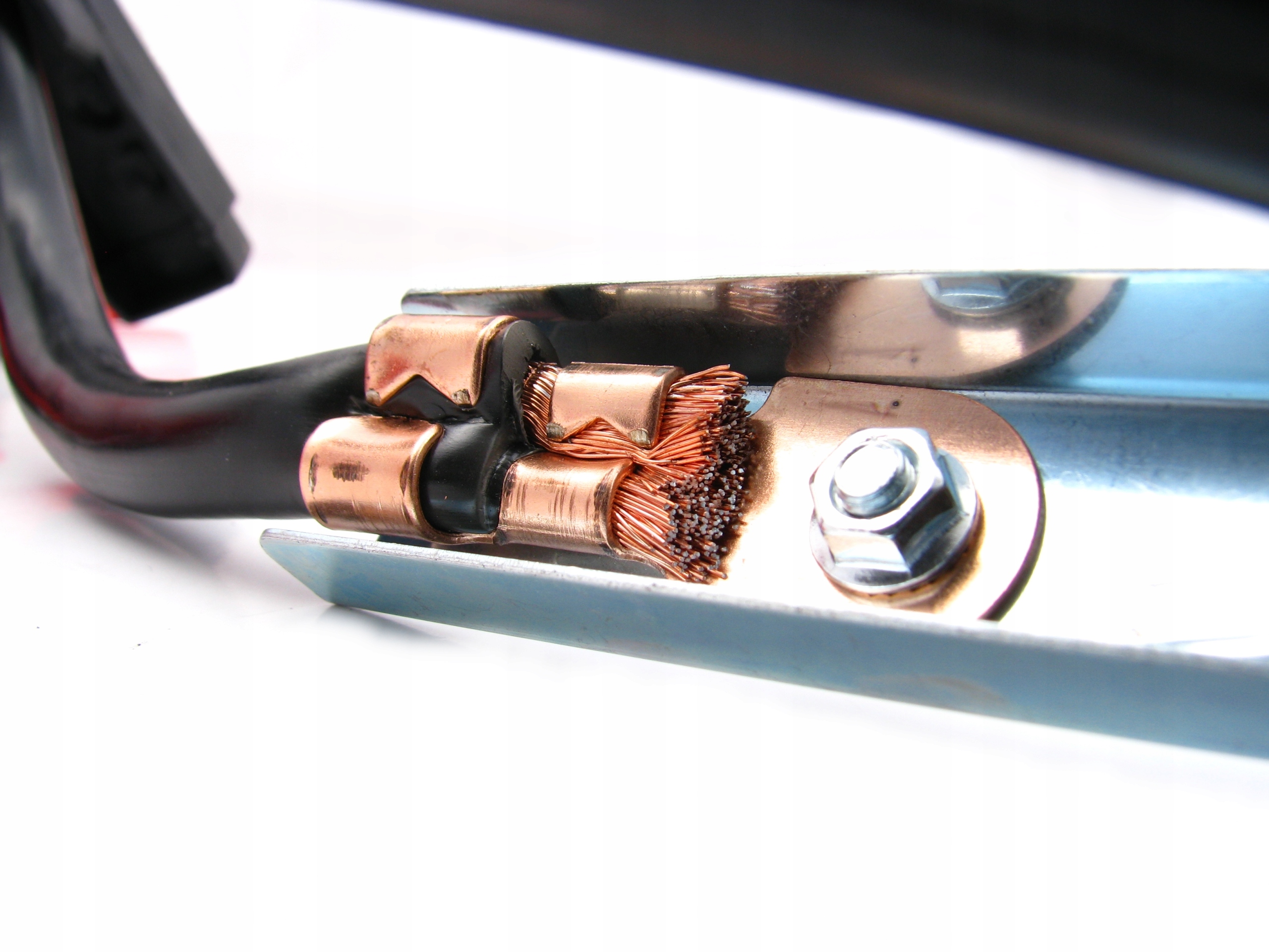 MOCNE KABLE PRZEWODY ROZRUCHOWE 1200A 6M GRUBE Producent Neoma