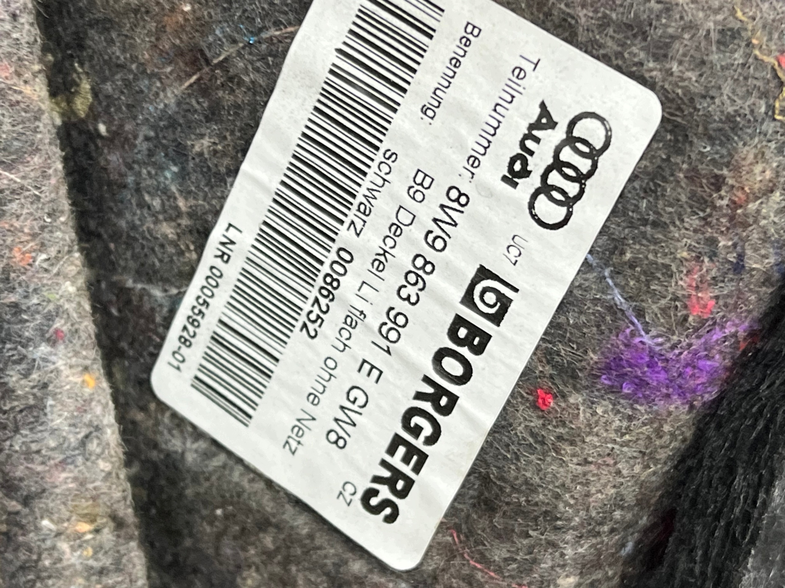boot upholstery left AUDI A4 B9 Kombi 8W9863879K cover