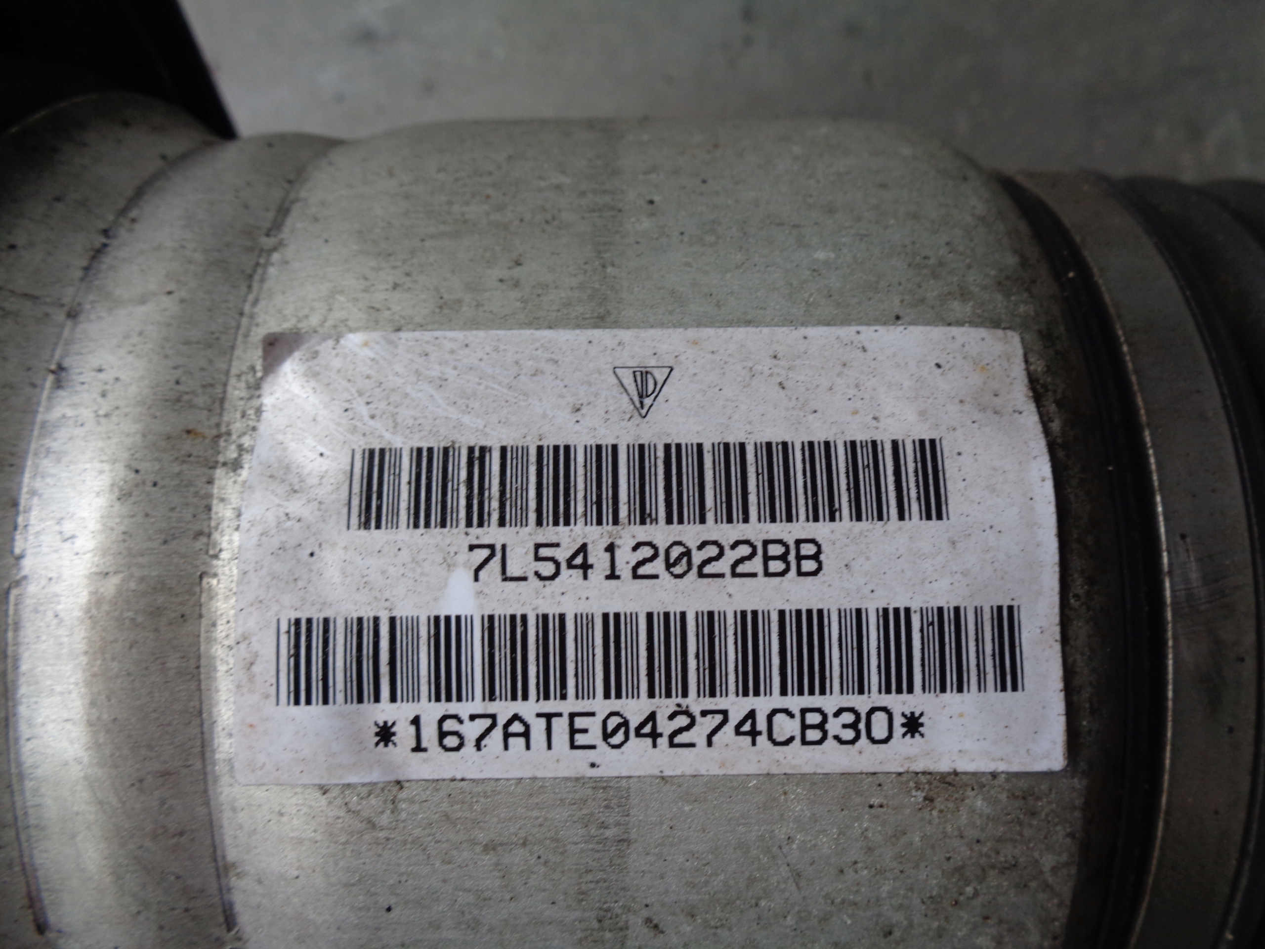shock absorber front left PORSCHE CAYENNE and 7L