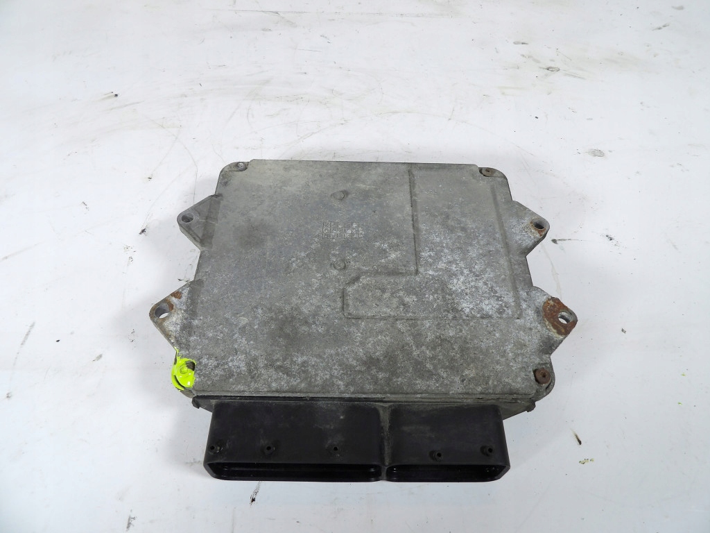 FIAT GRANDE PUNTO 1.3 M-JET unité de commande électronique uce moteur