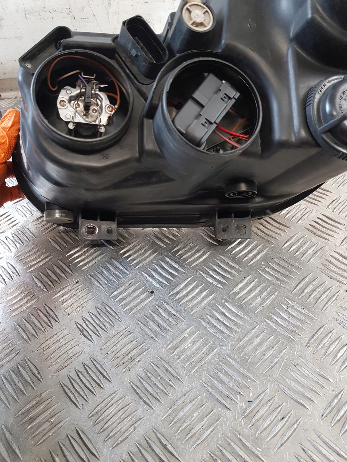 light right front 6Q1941008L VW POLO IV 01R- EUROPA