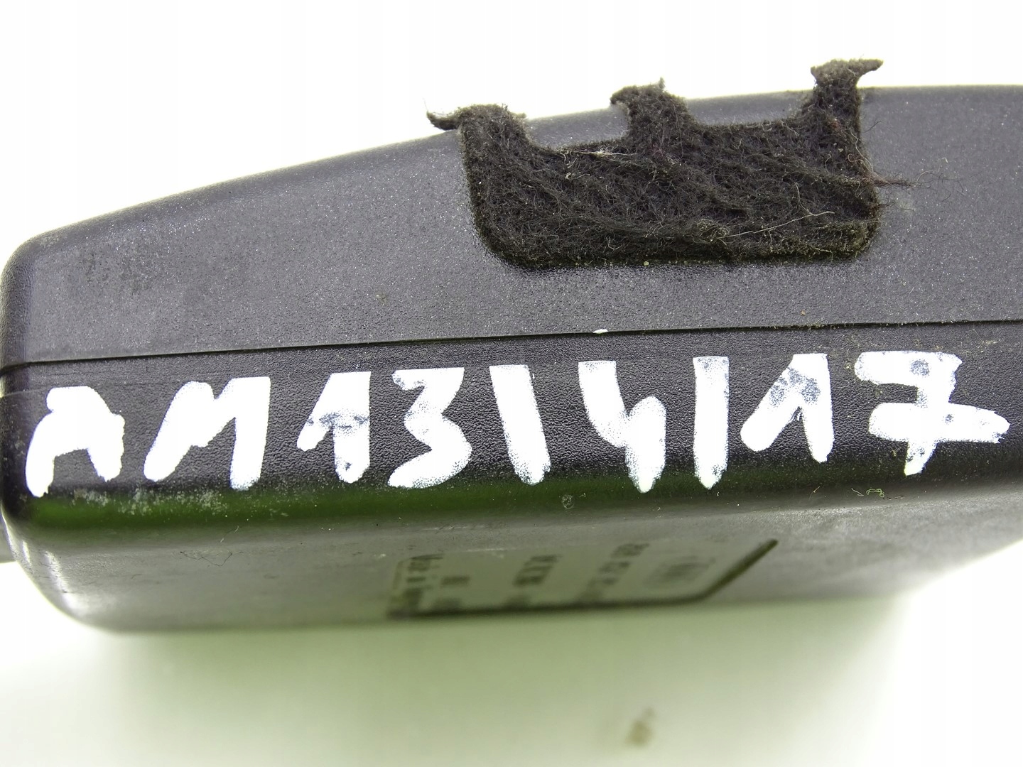 защелка крепление ремня передний левый Audi A4 B7 кабриолет