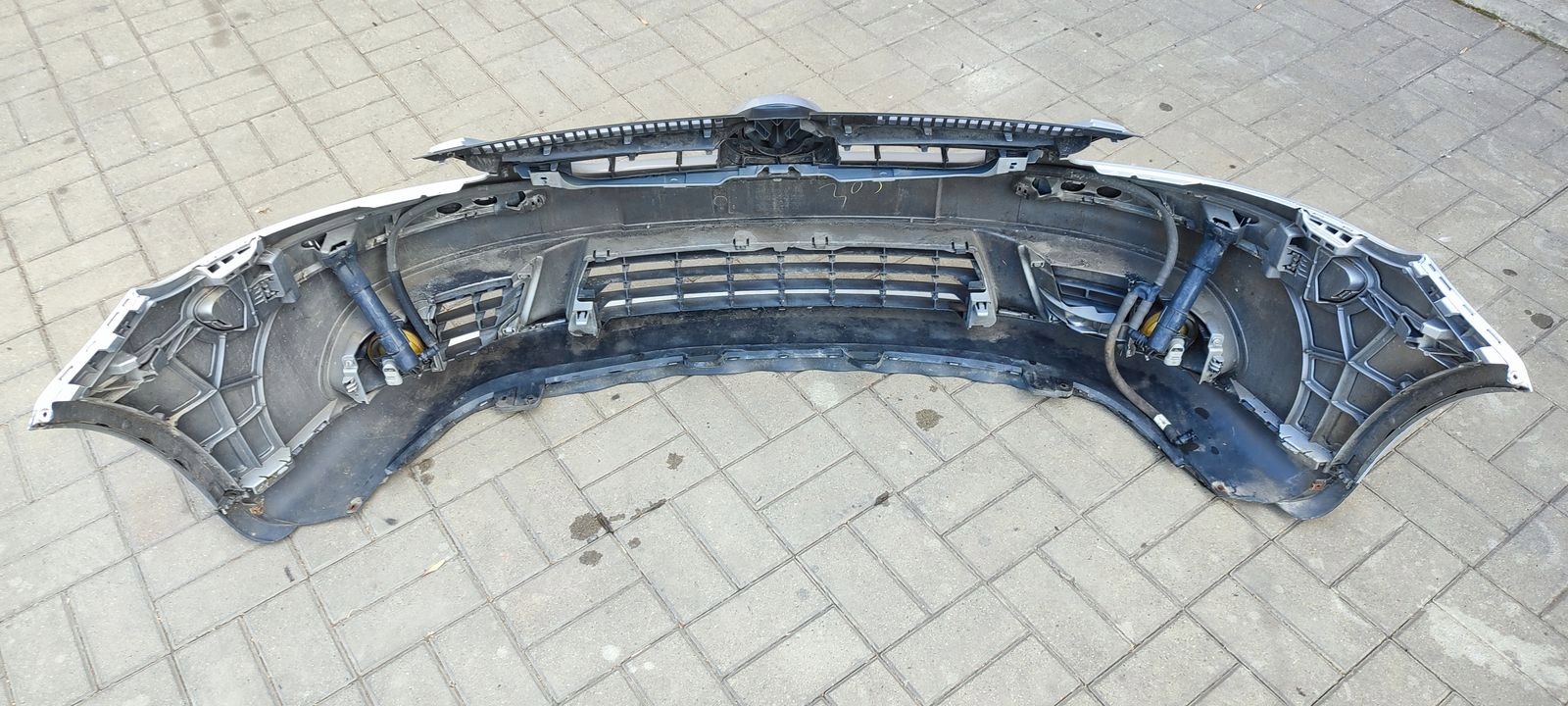 bumper front front VW Golf plus LA7W