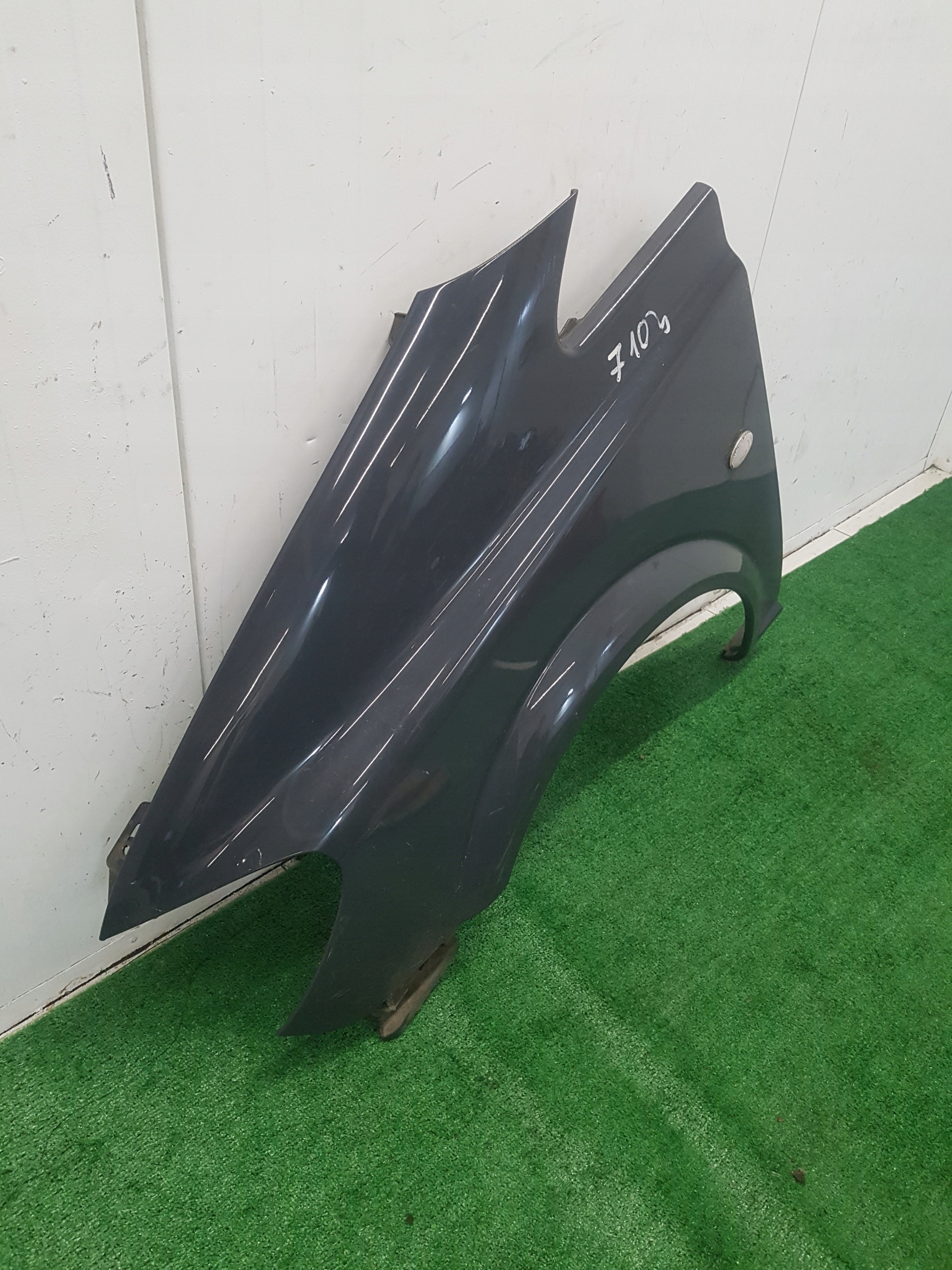 fender left front MERCEDES-BENZ VITO W639