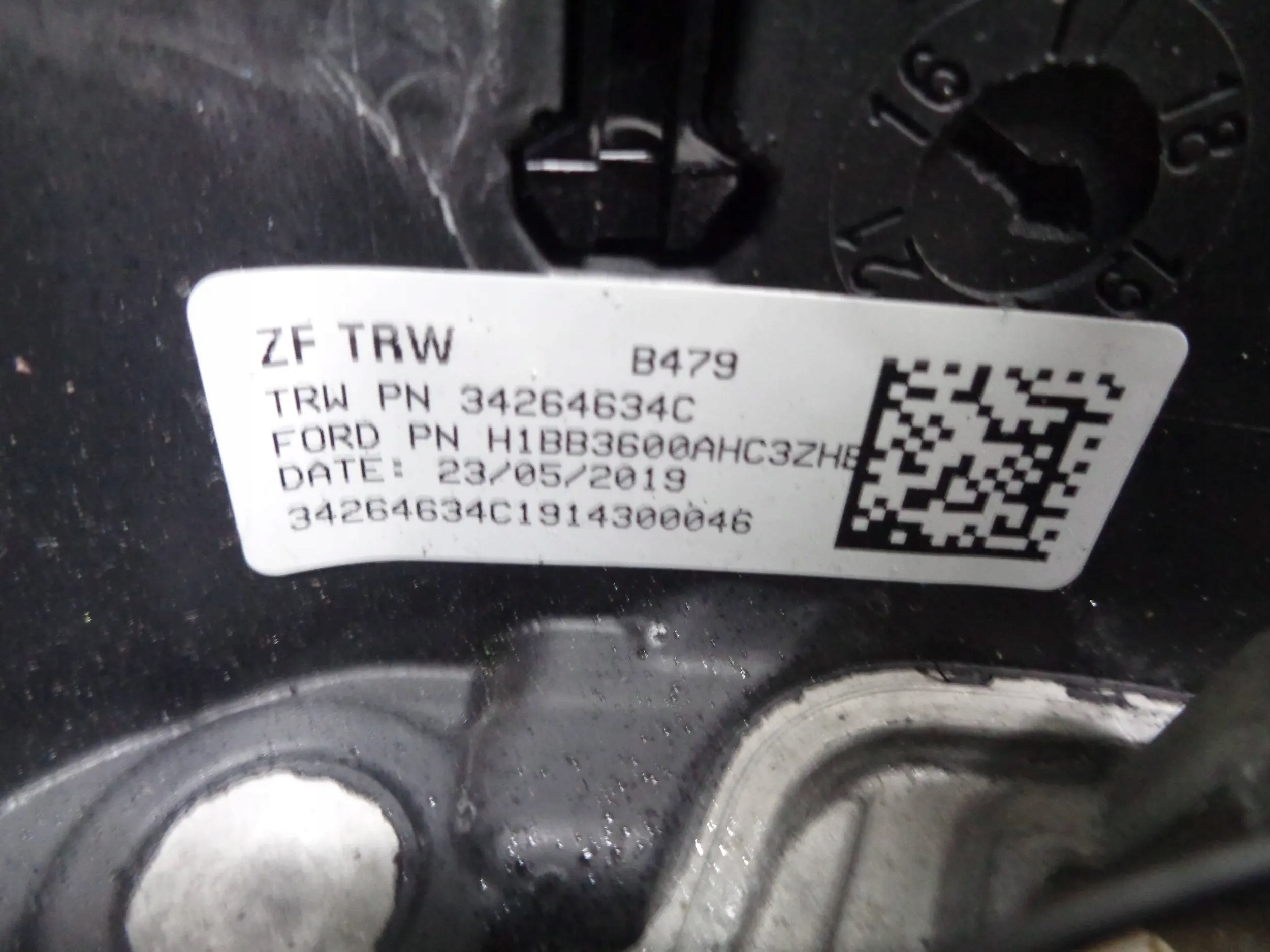 FORD FIESTA MK8 LENKRAD MULTIFUNKCJA 16R