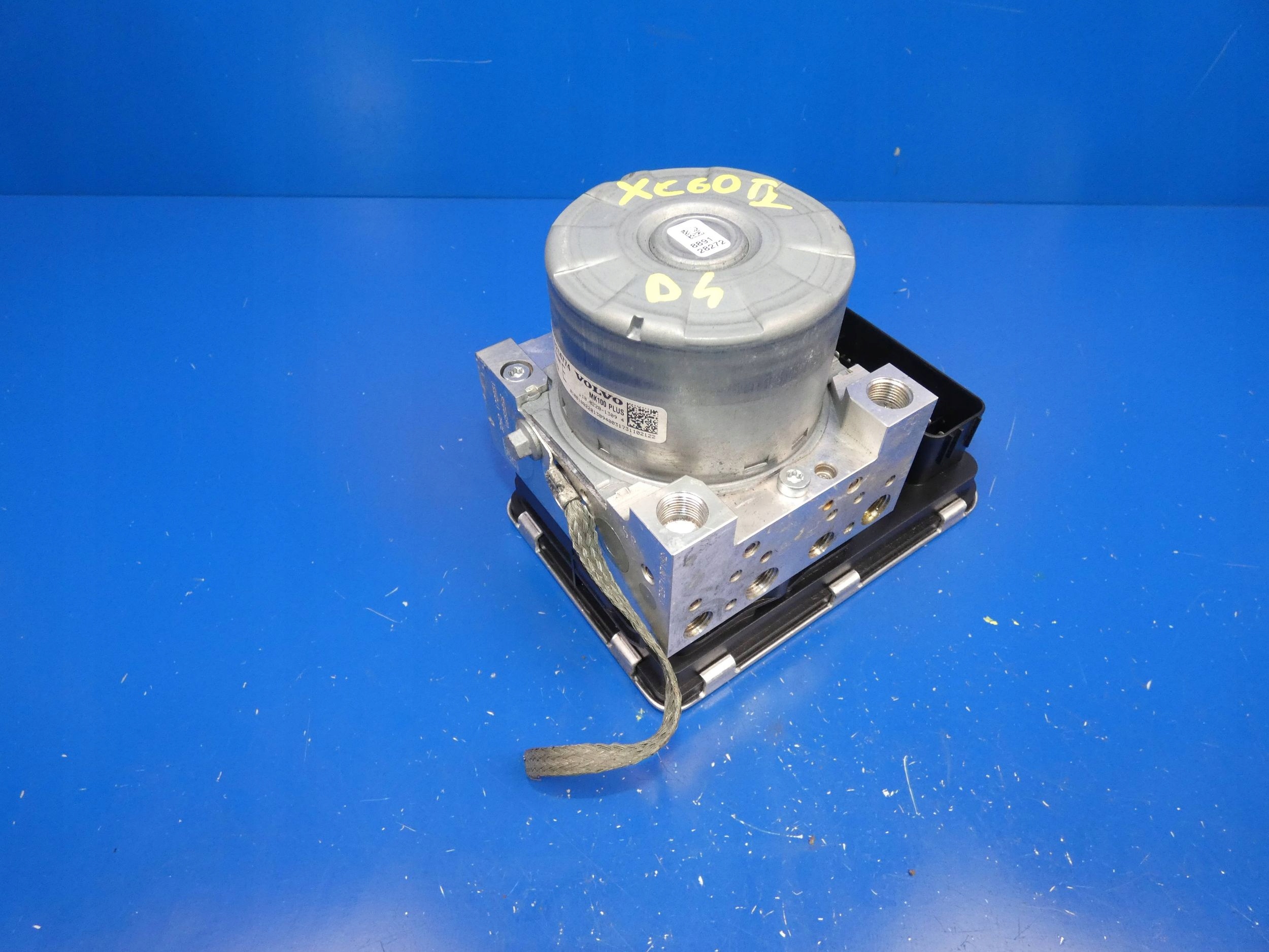 VOLVO XC60 II V60 S60 III S90 pump ABS control unit