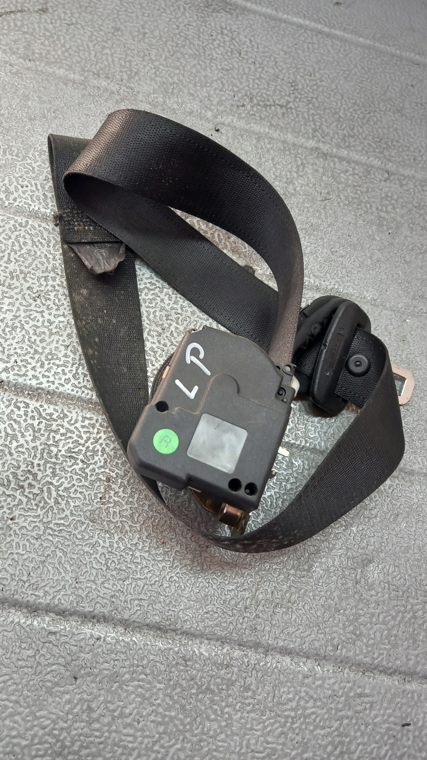 ремень передний левый opel Astra G 2.2 02R HB