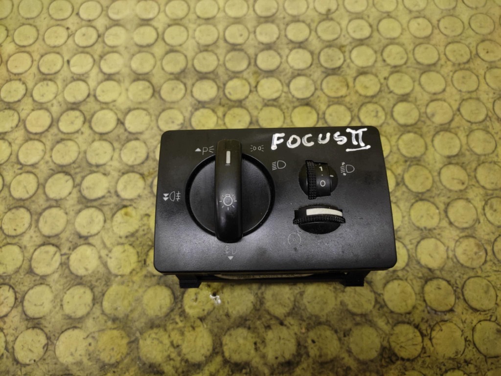 FORD FOCUS MK2 interrupteur feux 4M5T13A024AA