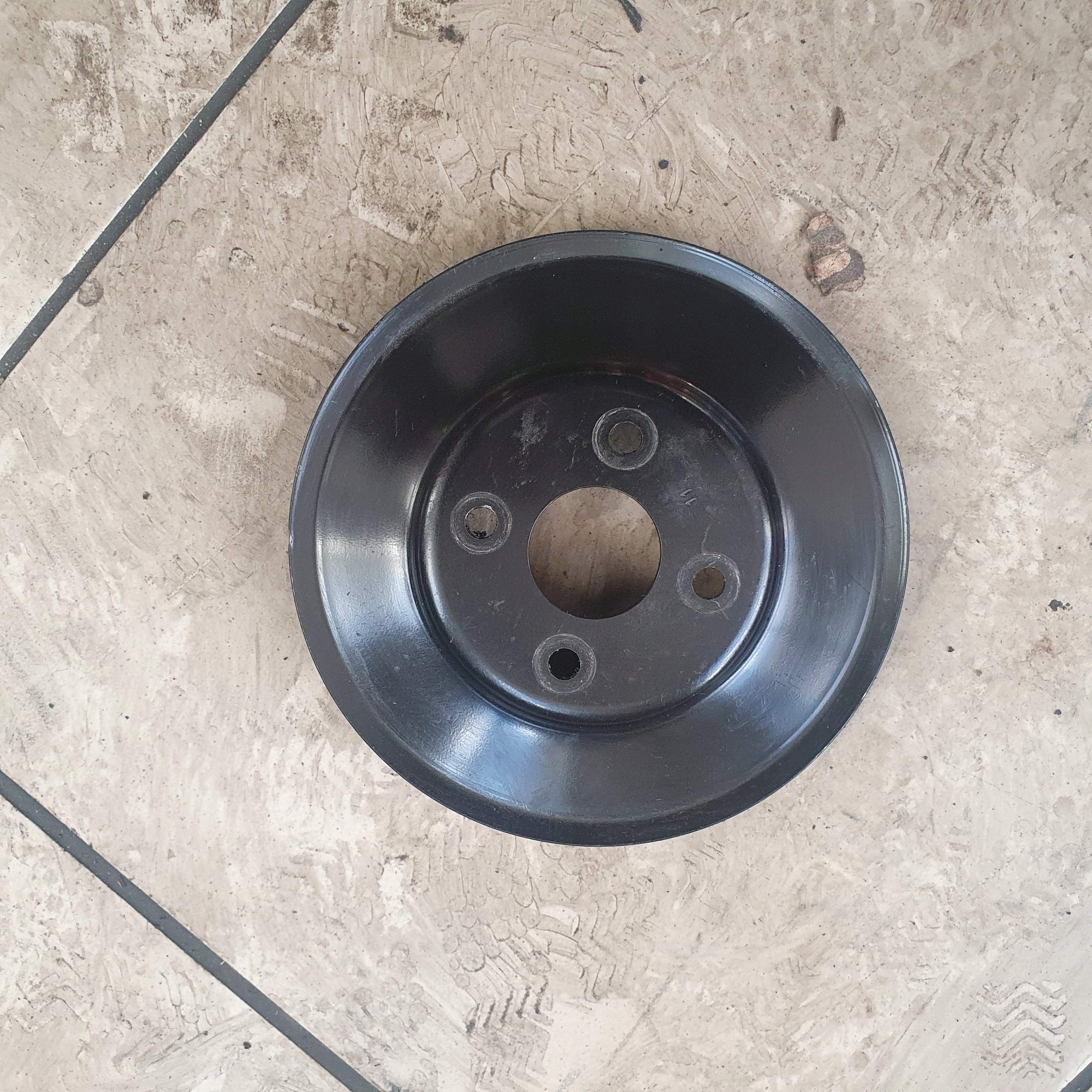 ШКІВ ВОДЯНОГО НАСОСА MITSUBISHI 2.2 D.ID 4N14