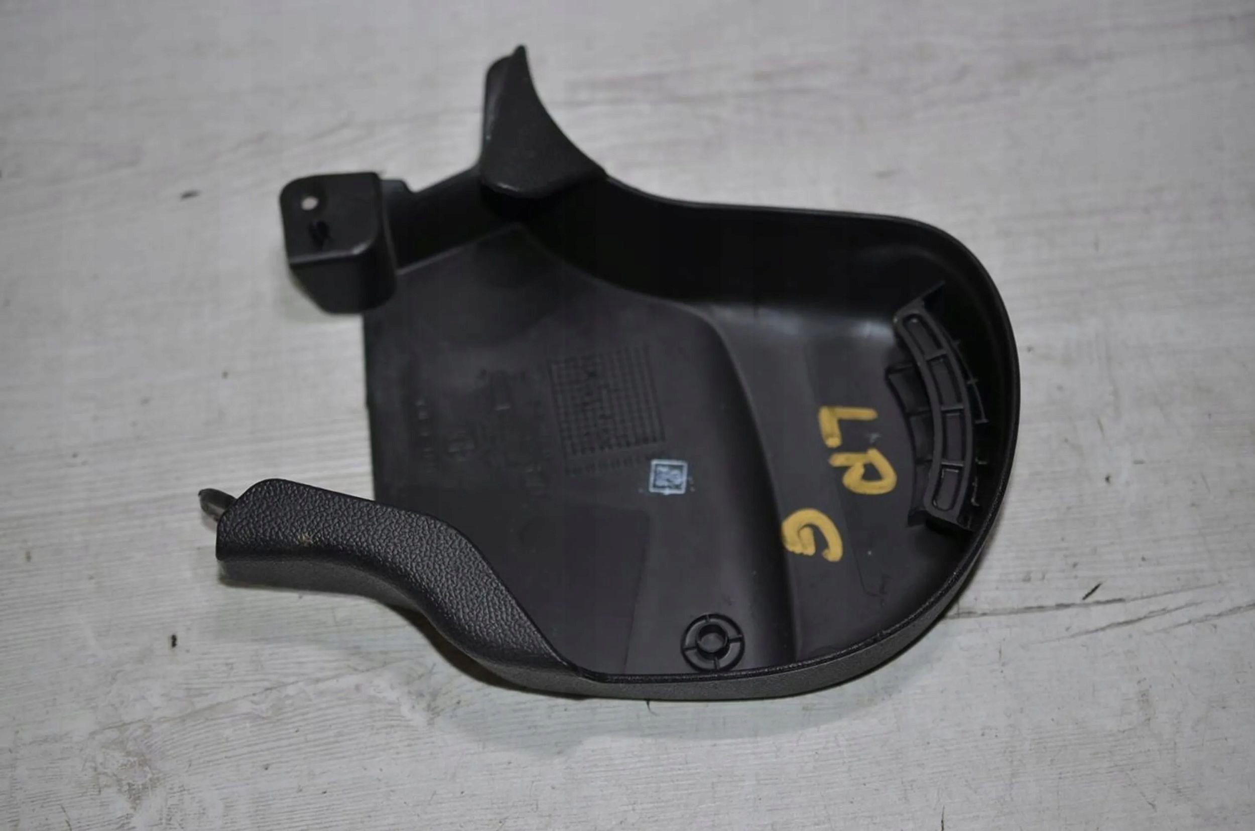 Alfa Romeo Giulia 2021 front side left cover seat