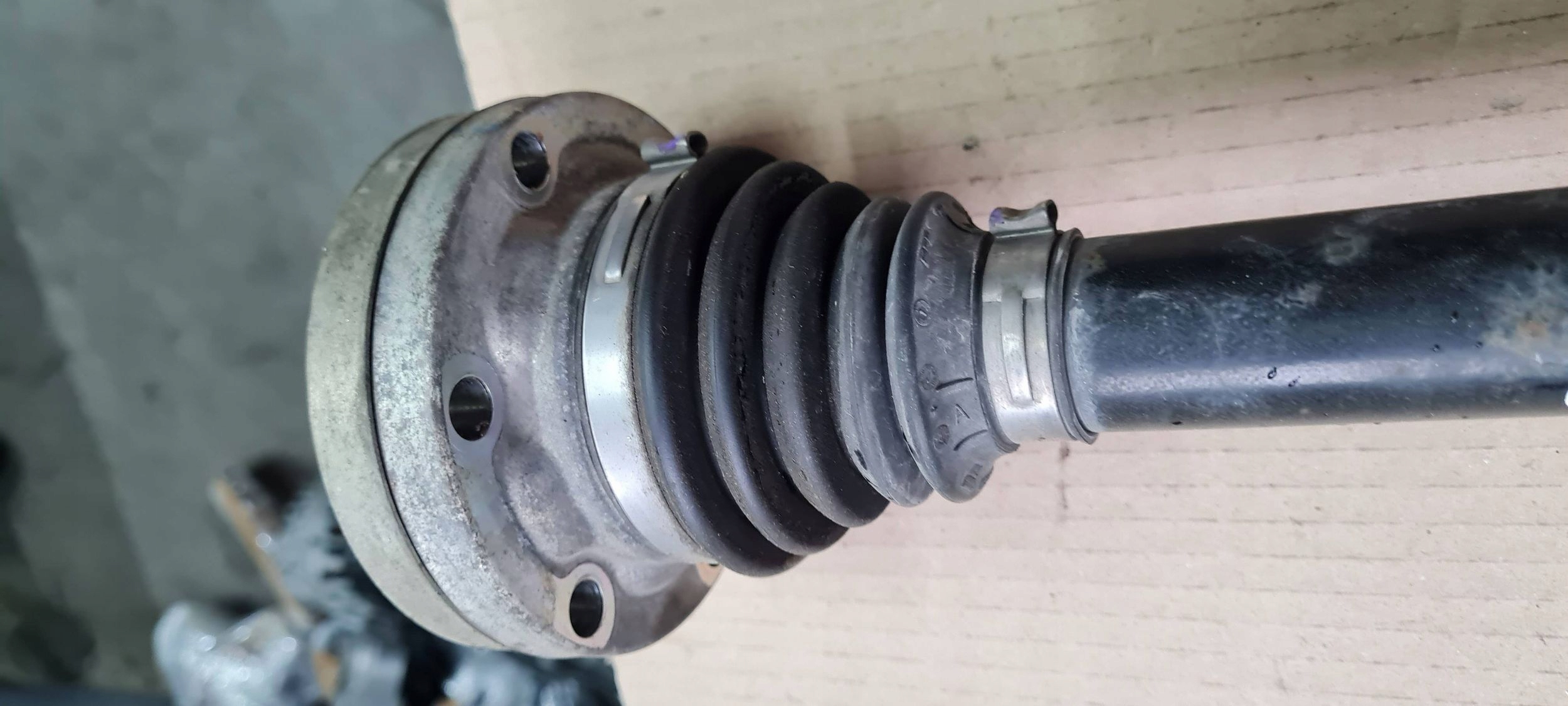 SQ5 80A Q5 semi-axis semi-axis left left rear part 3.0 TFSI 80A501203F