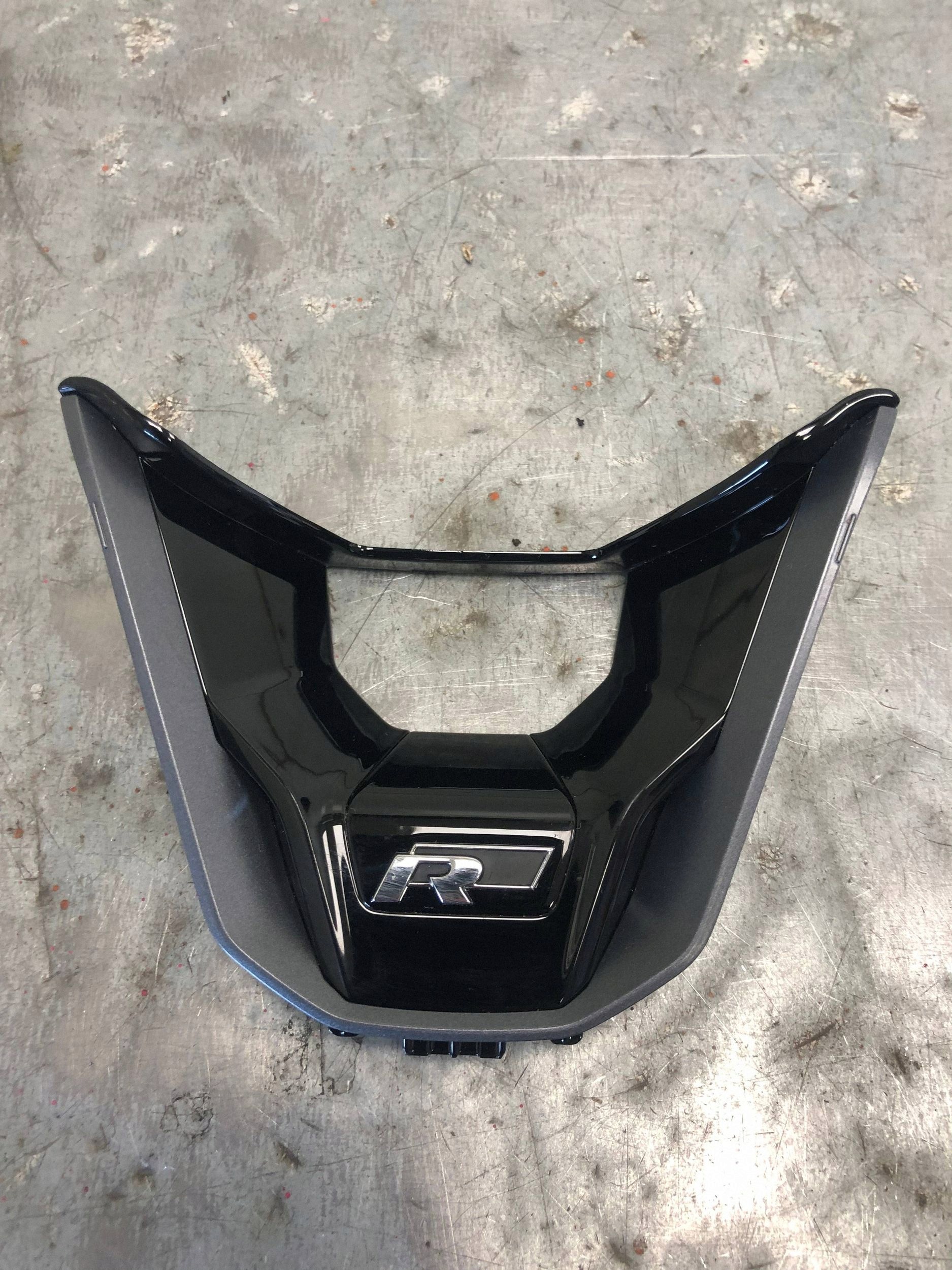 DEKOR OZDOBA Volant VW GOLF VIII R 3G0419659C
