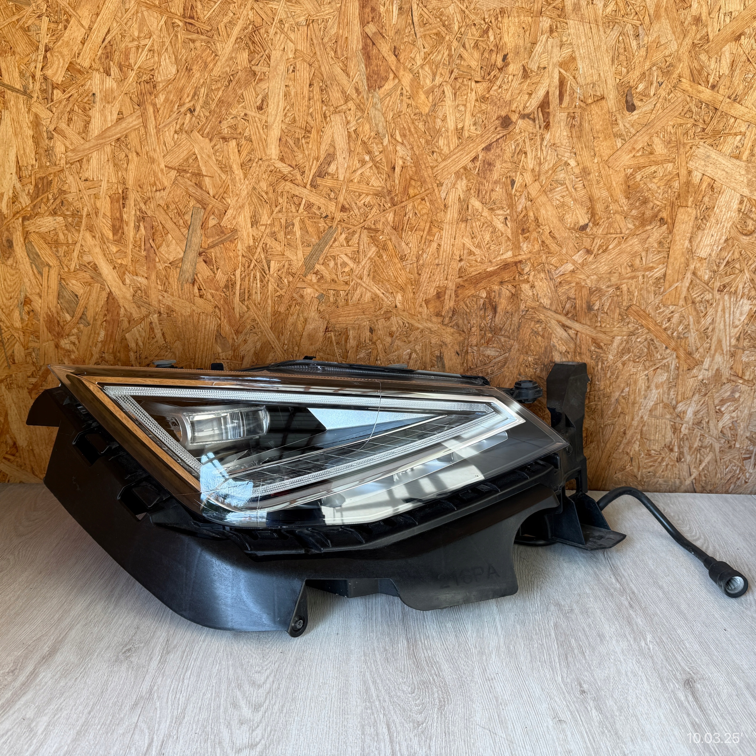 light front right SEAT ARONA LIFT FULL LED 6F1941008G