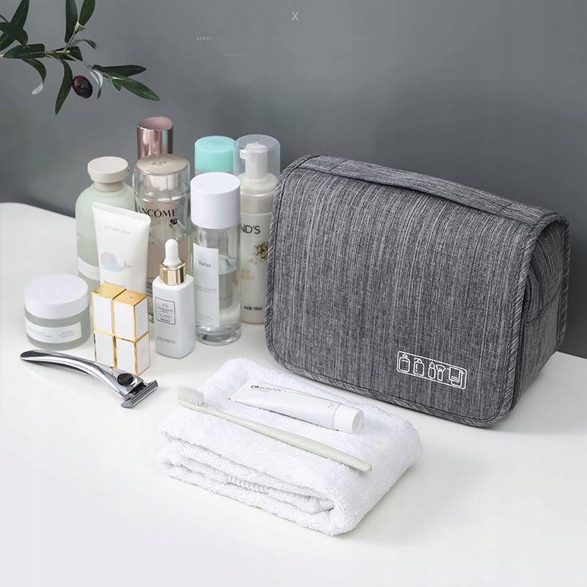 ORYGINALNE ZESTAWY PREZENTOWE DLA MĘŻCZYZN KOSMETYCZKA + ŻELE LOREAL PACHNĄ Opakowanie butelka