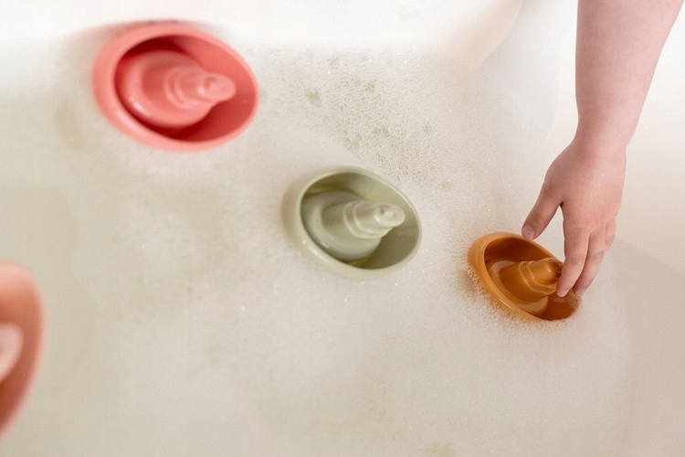 Little Dutch Zestaw 4 łódeczek do zabawy Pink 2007437 Wiek dziecka 18 m +