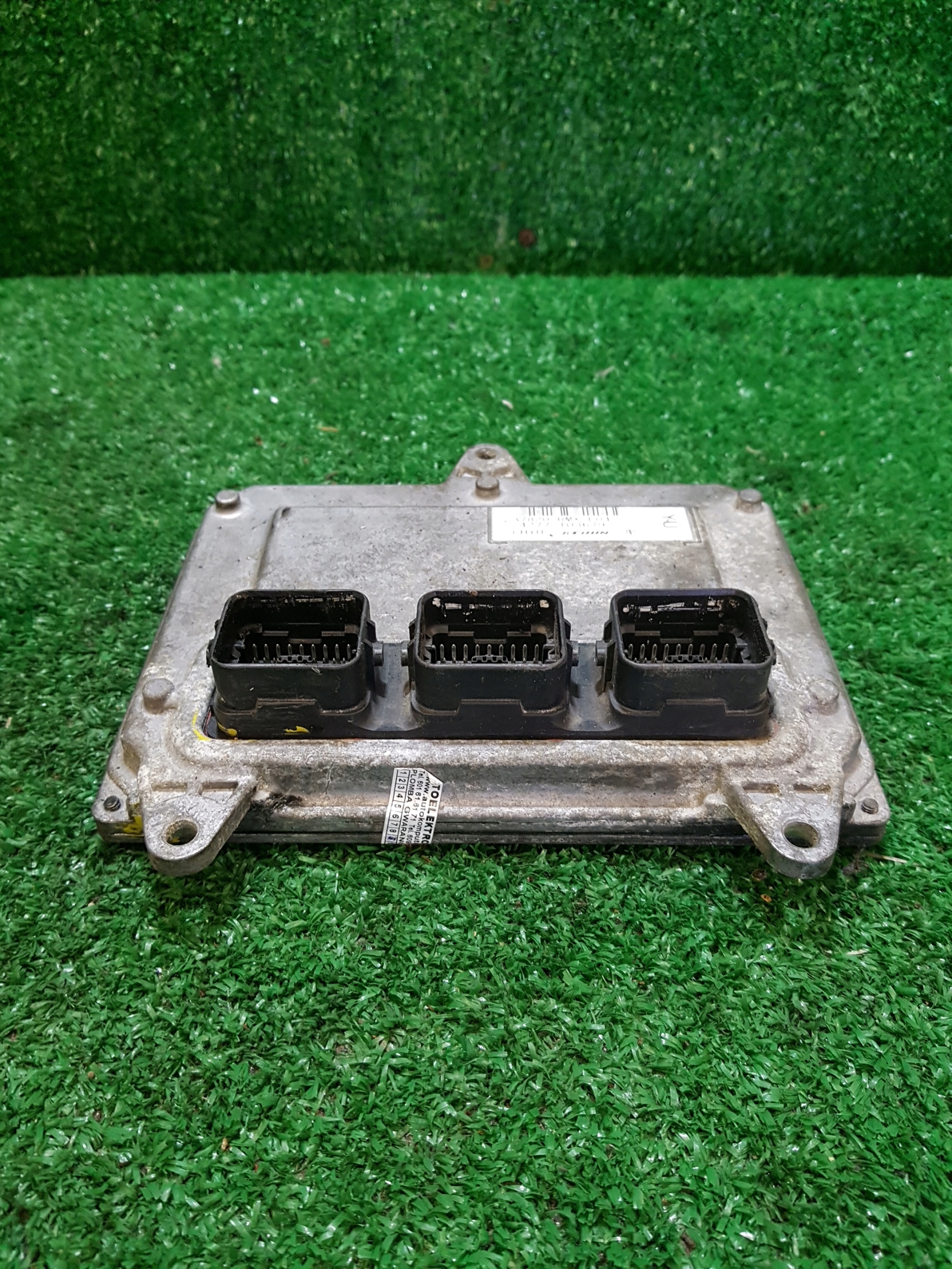 computer of the engine control unit HONDA CIVIC 8 37820-RMX-E04