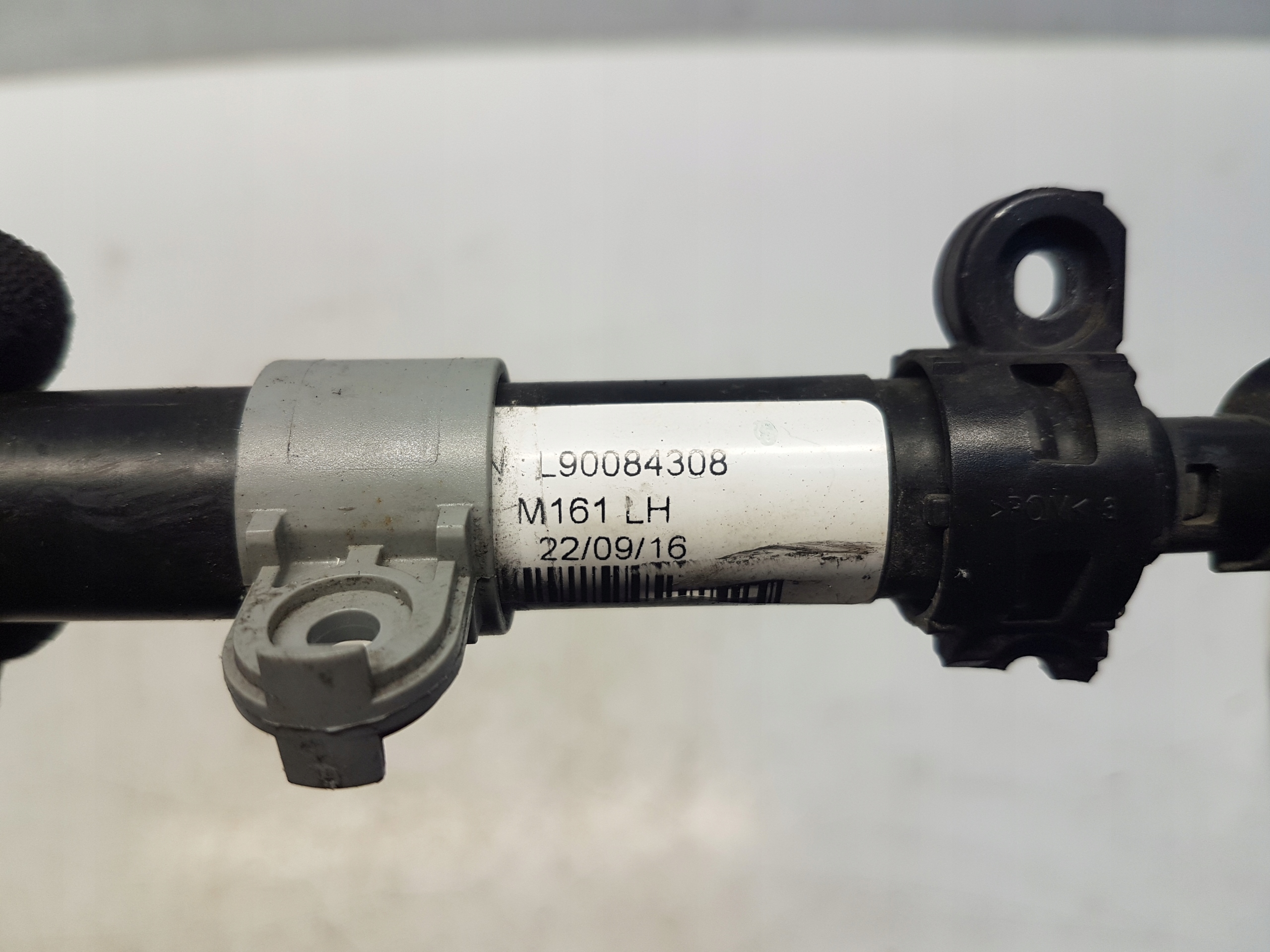 MASERATI LEVANTE washer REFLEKTORA L90084307