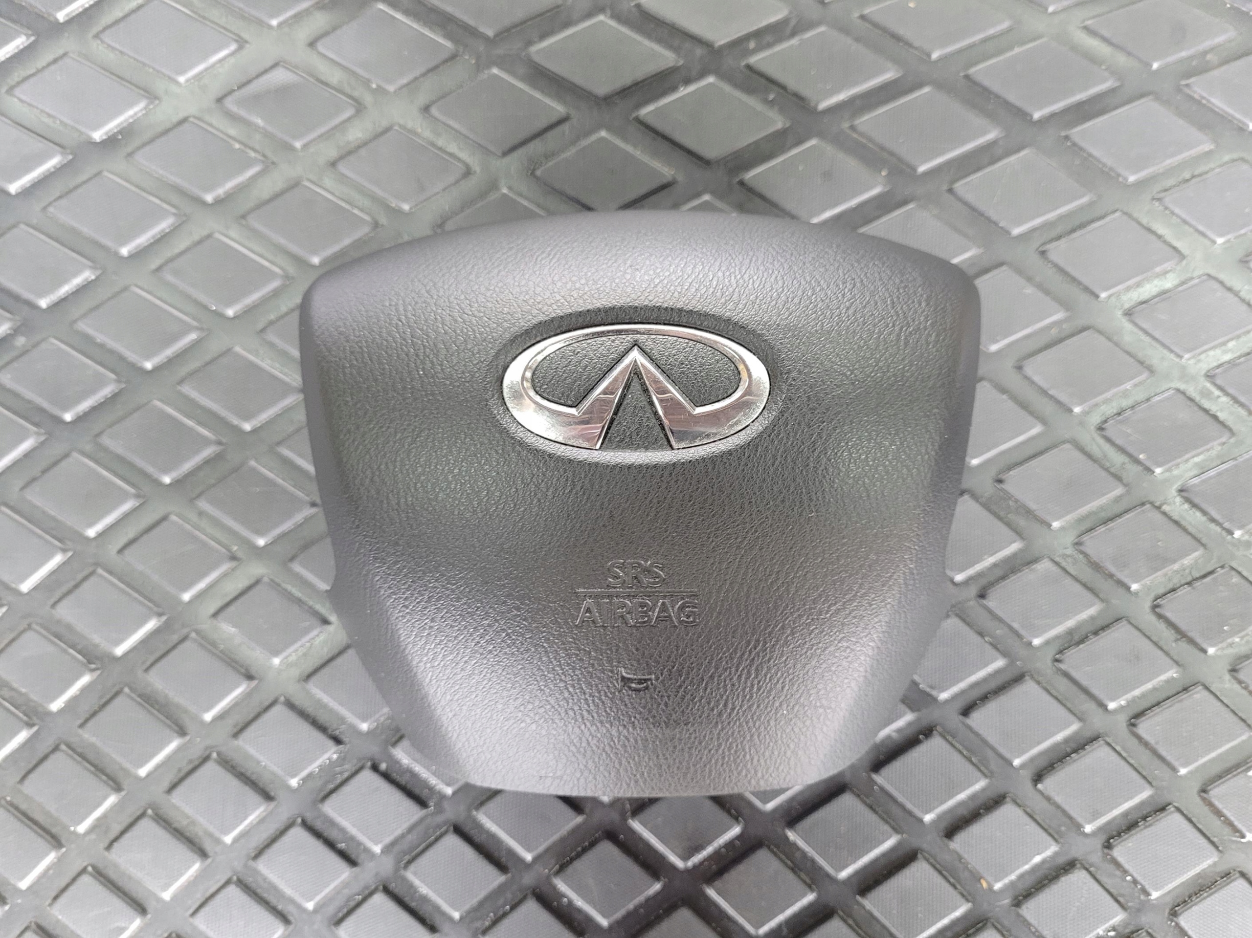 Airbag KIEROWCA AIRBAG INFINITI Q50