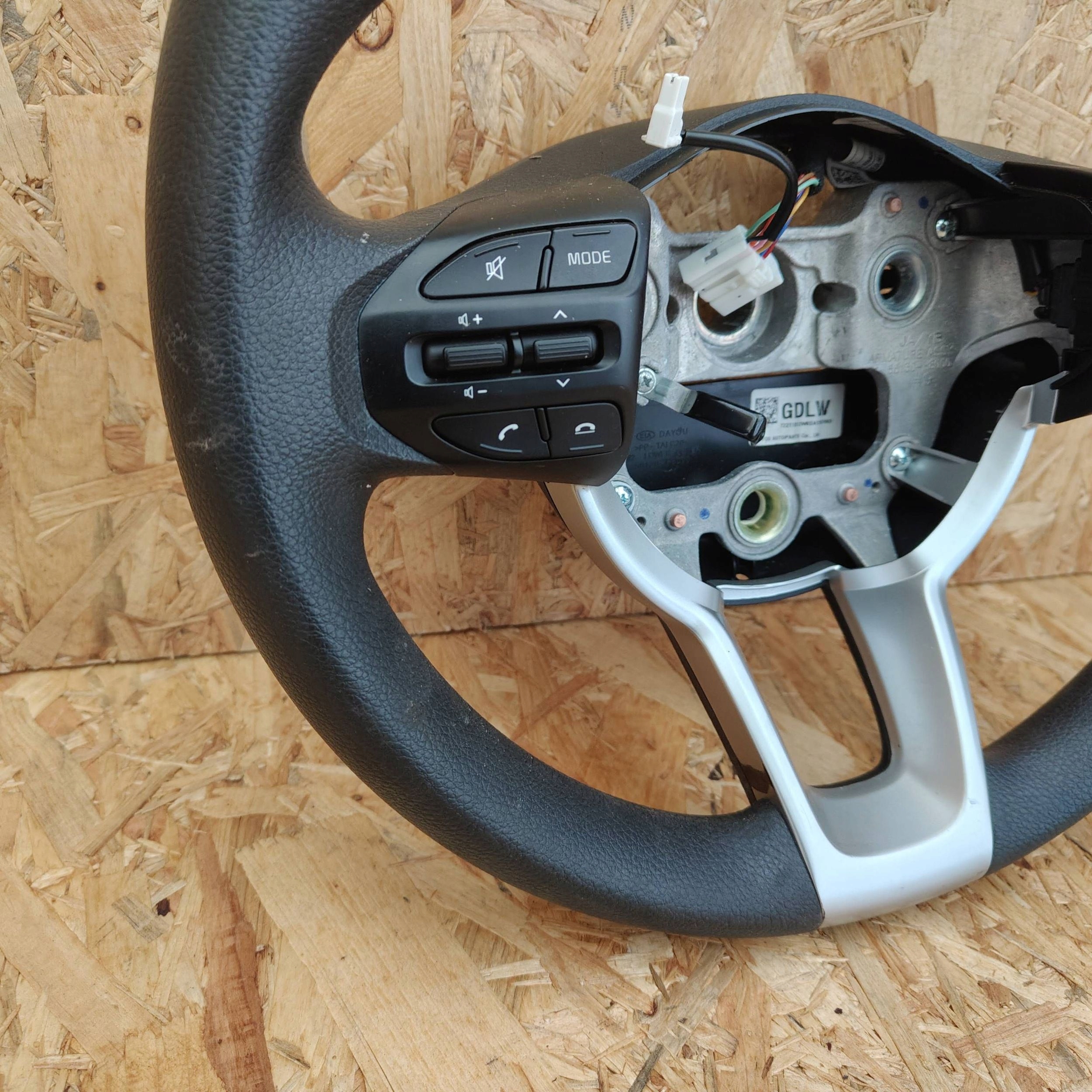 KIA Picanto 2020 lenkrad WIELOFUNKCYJNA