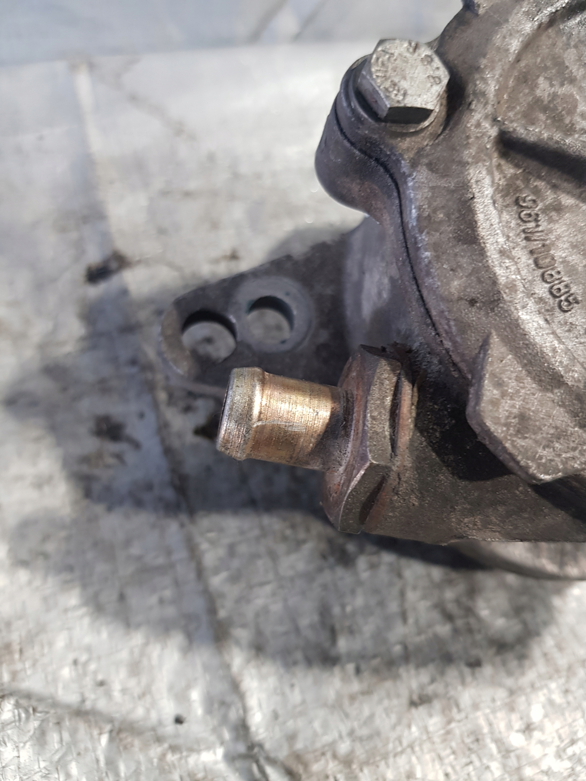 Pompa VACUM BMW E46 FL 2.0 D 961/10885