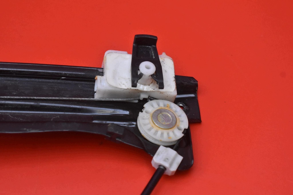 window regulator right front EU 9804388180 CITROEN DS5 5D HB 12-15