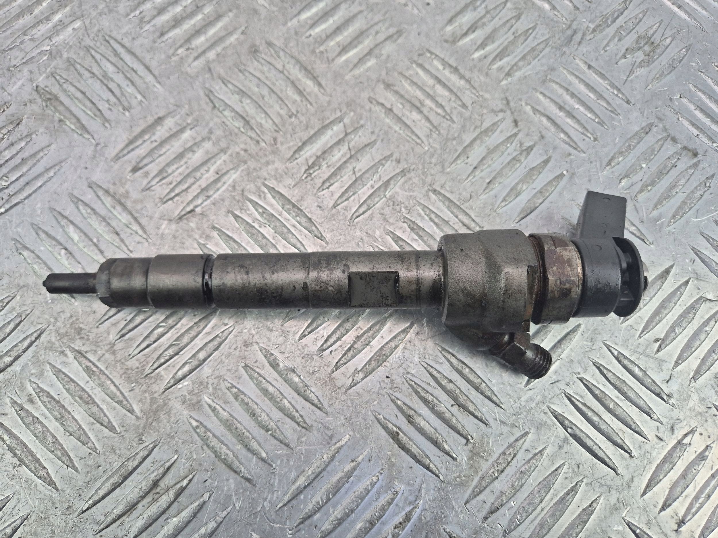 BMW 3 E90 E91 318d injecteur 7798446 N47D20A