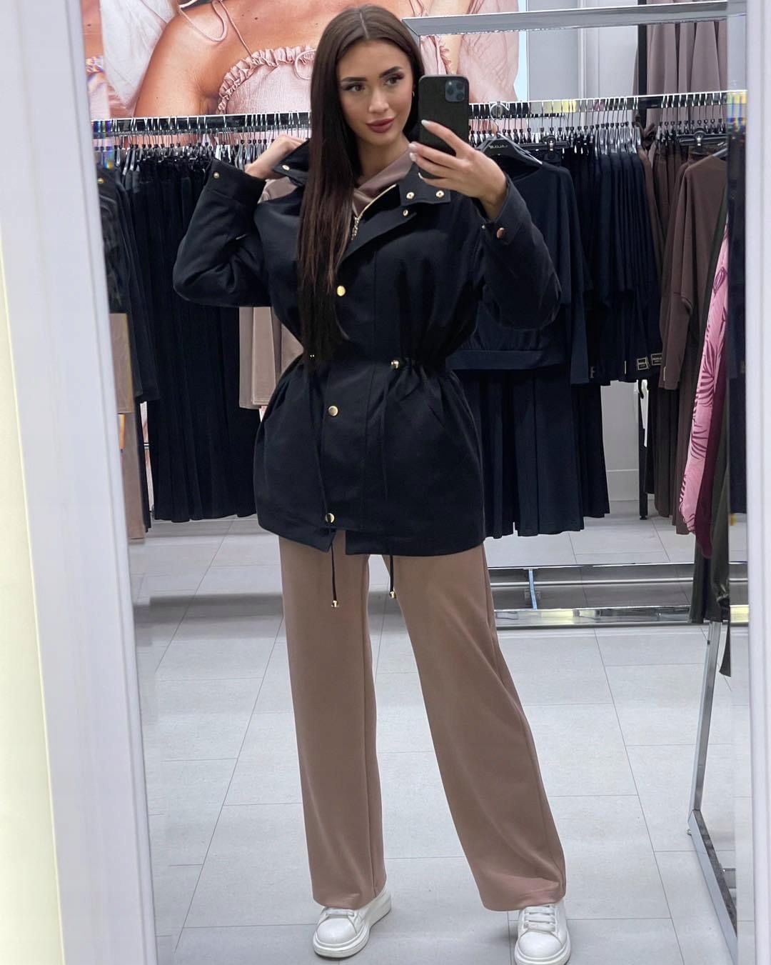 Dámská béžová bunda Parka Velikost L značky Lalous Polský Výrobce