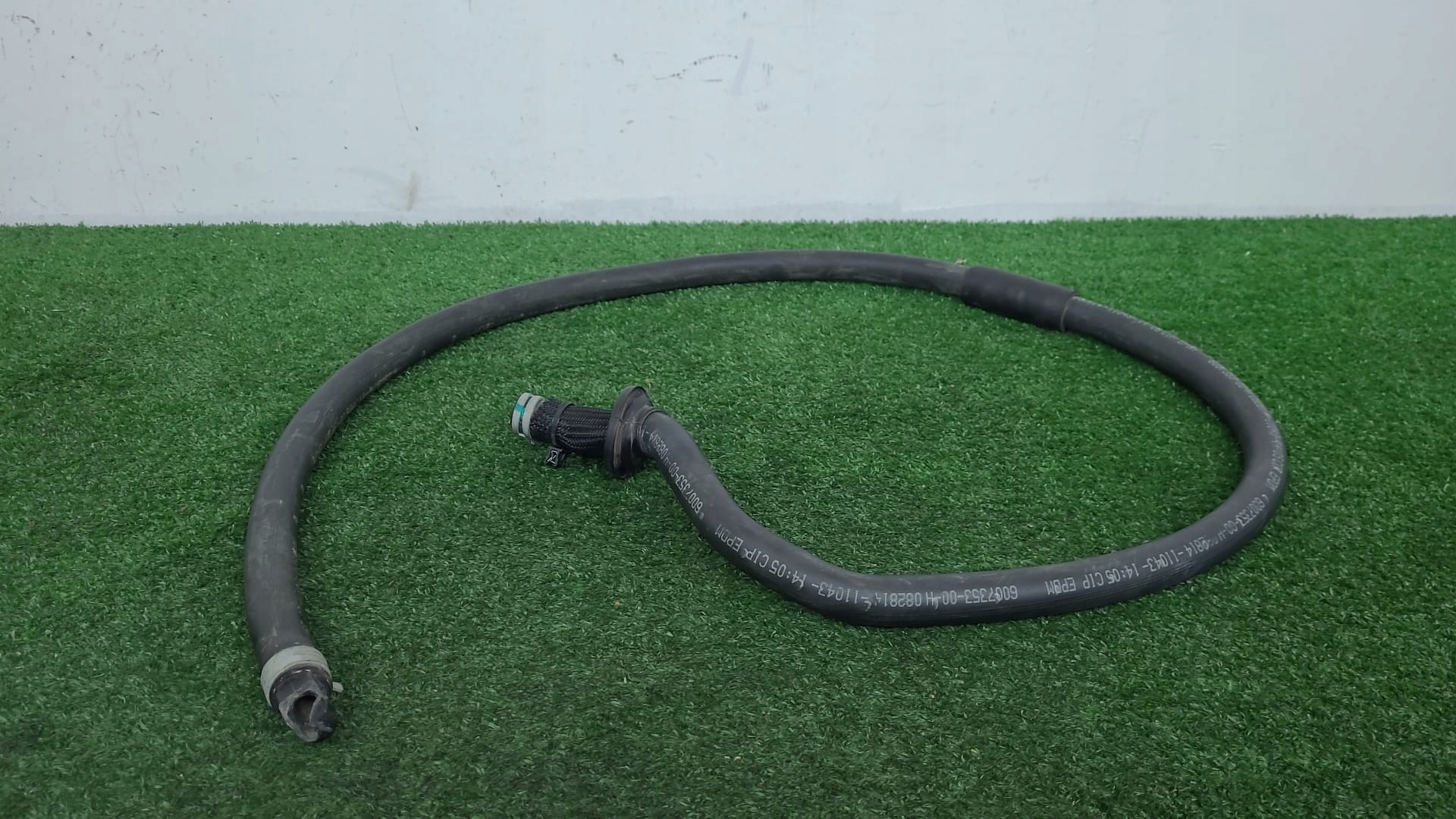 600735300h - Шланг обігрівача Tesla Model S 12-orig