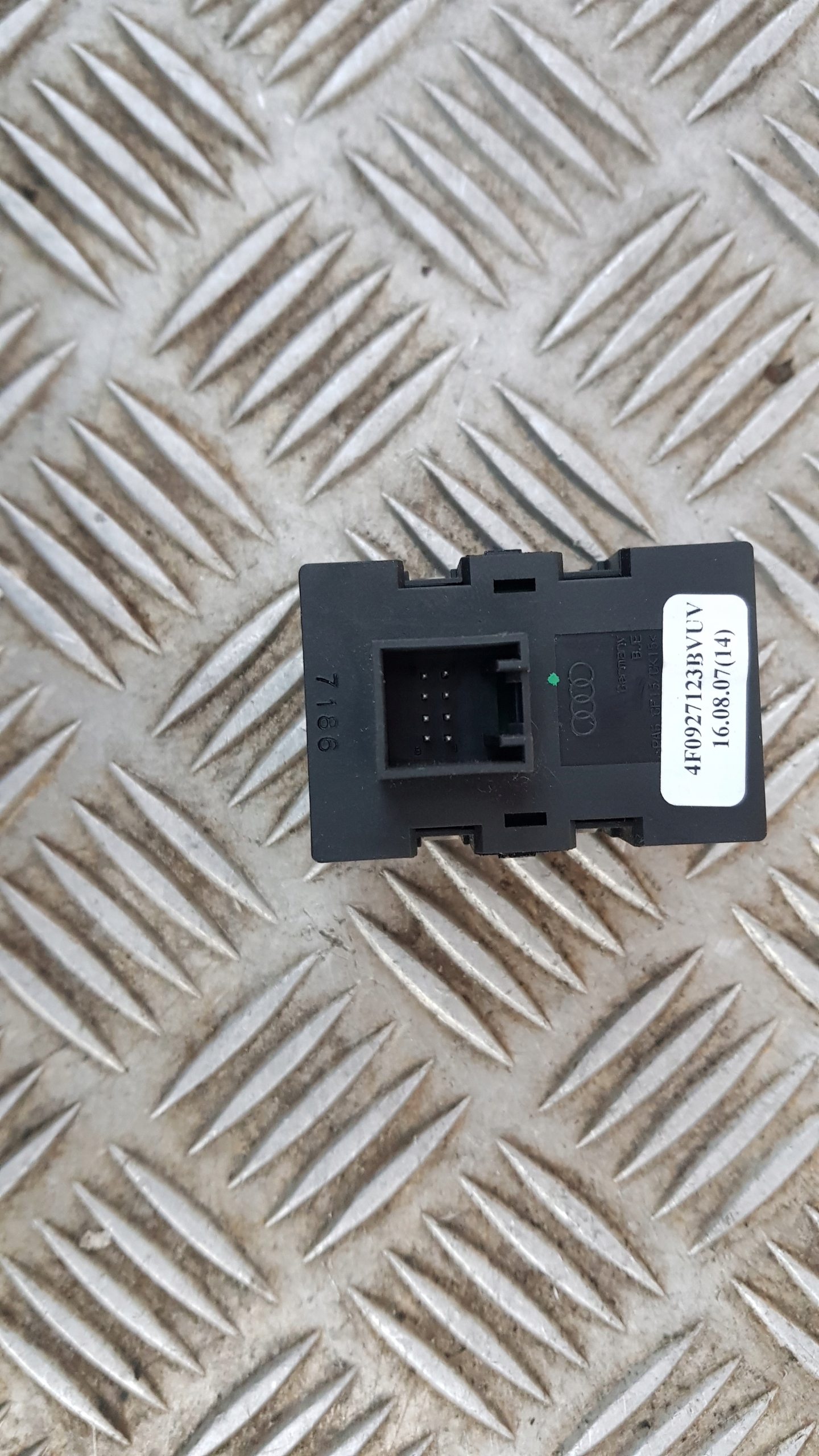 AUDI A6 C6 switch control of dials switch 4F0927123