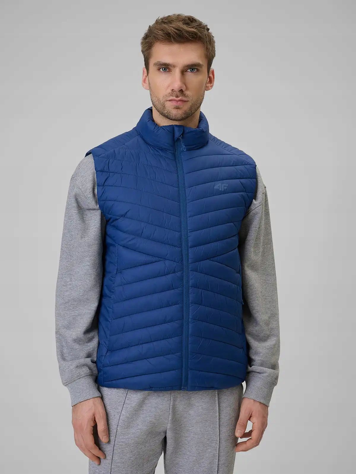 Bunda Bez Rukávů 4F Teplá Prošívaná Přechodová Vesta XL M345 SS26