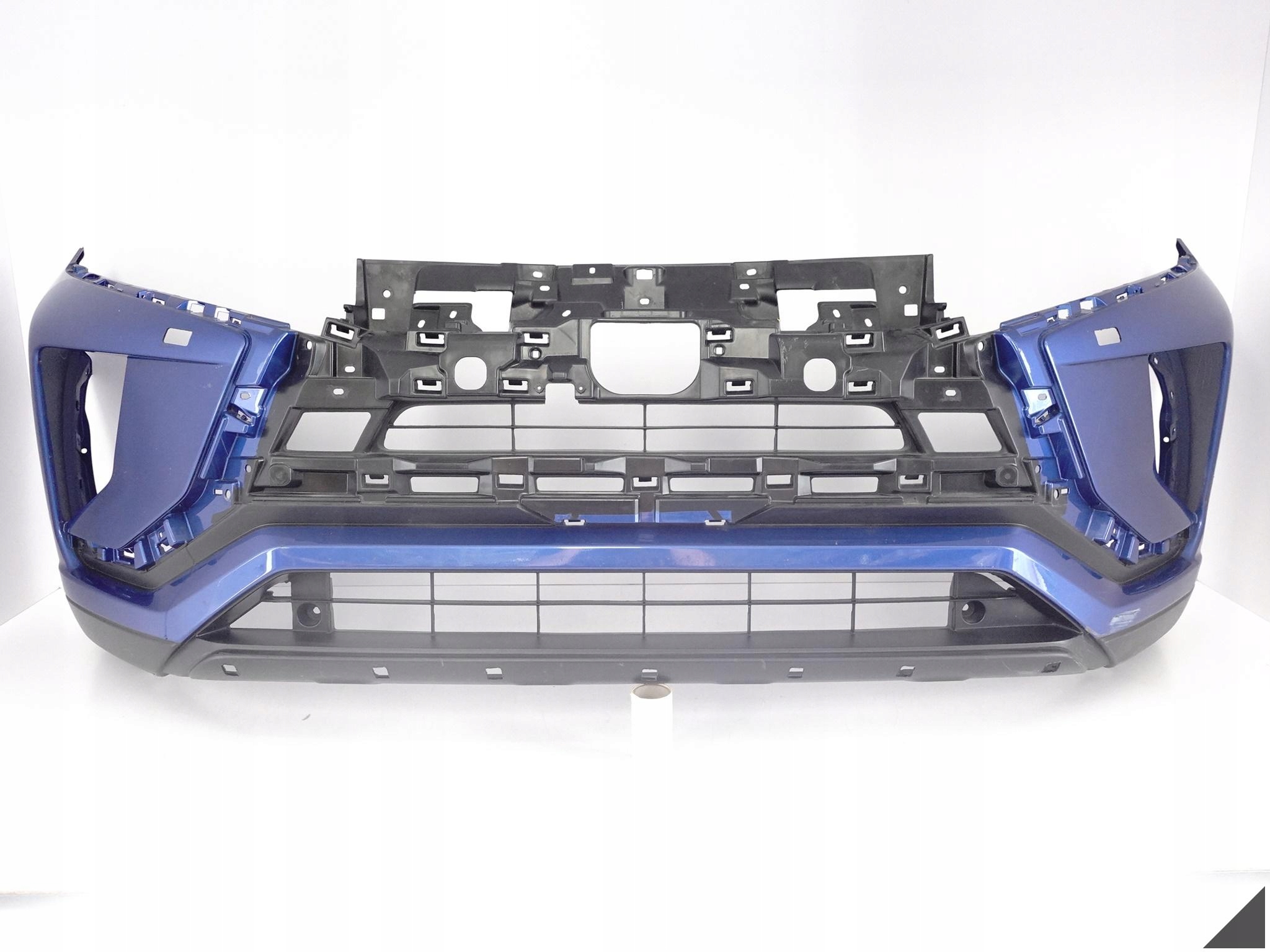 MITSUBISHI ECLIPSE CROSS 18-20 bumper front front (WERSJA for washers)