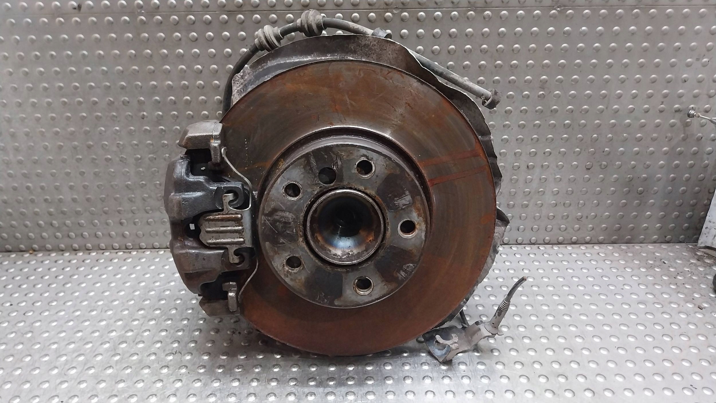 otoč čepu třmen pravý předek KPL 6784866 BMW X1 E84 SDRIVE