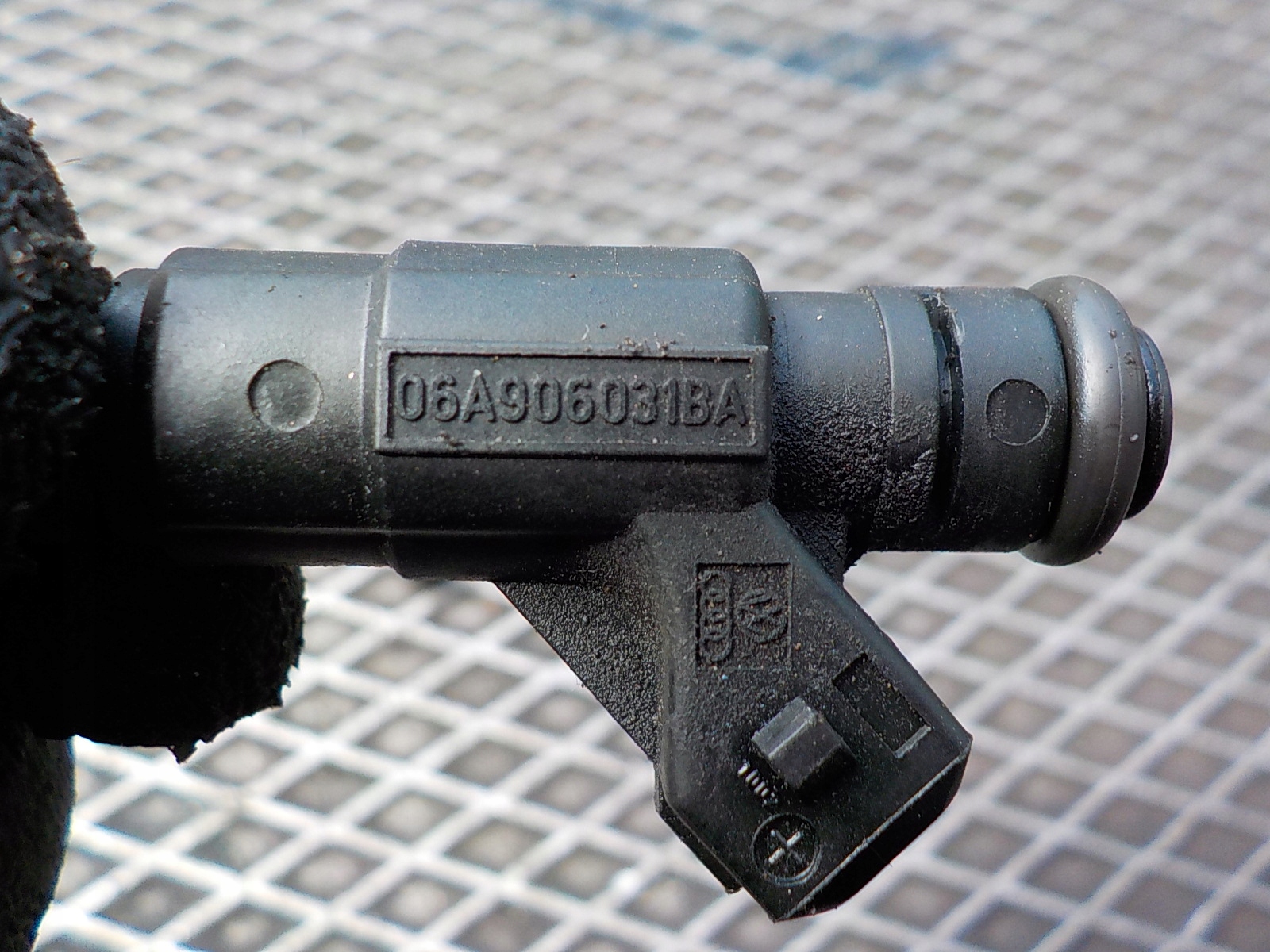 SEAT VW AUDI WTRYSKIWACZ 06A906031BA 0280156061 1.8 TB Producent części Audi