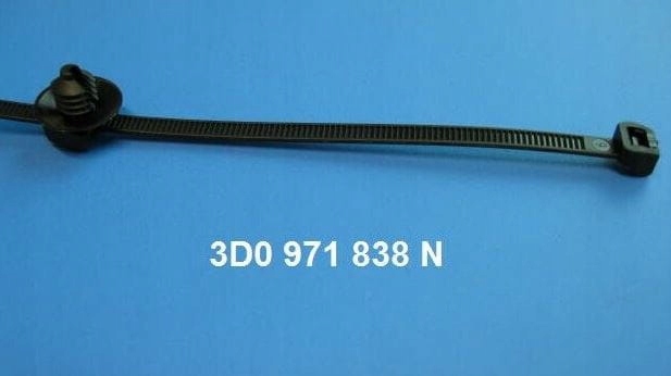 

Opaska Mocowanie Przewodów otwór 6,5 mm Oryginał