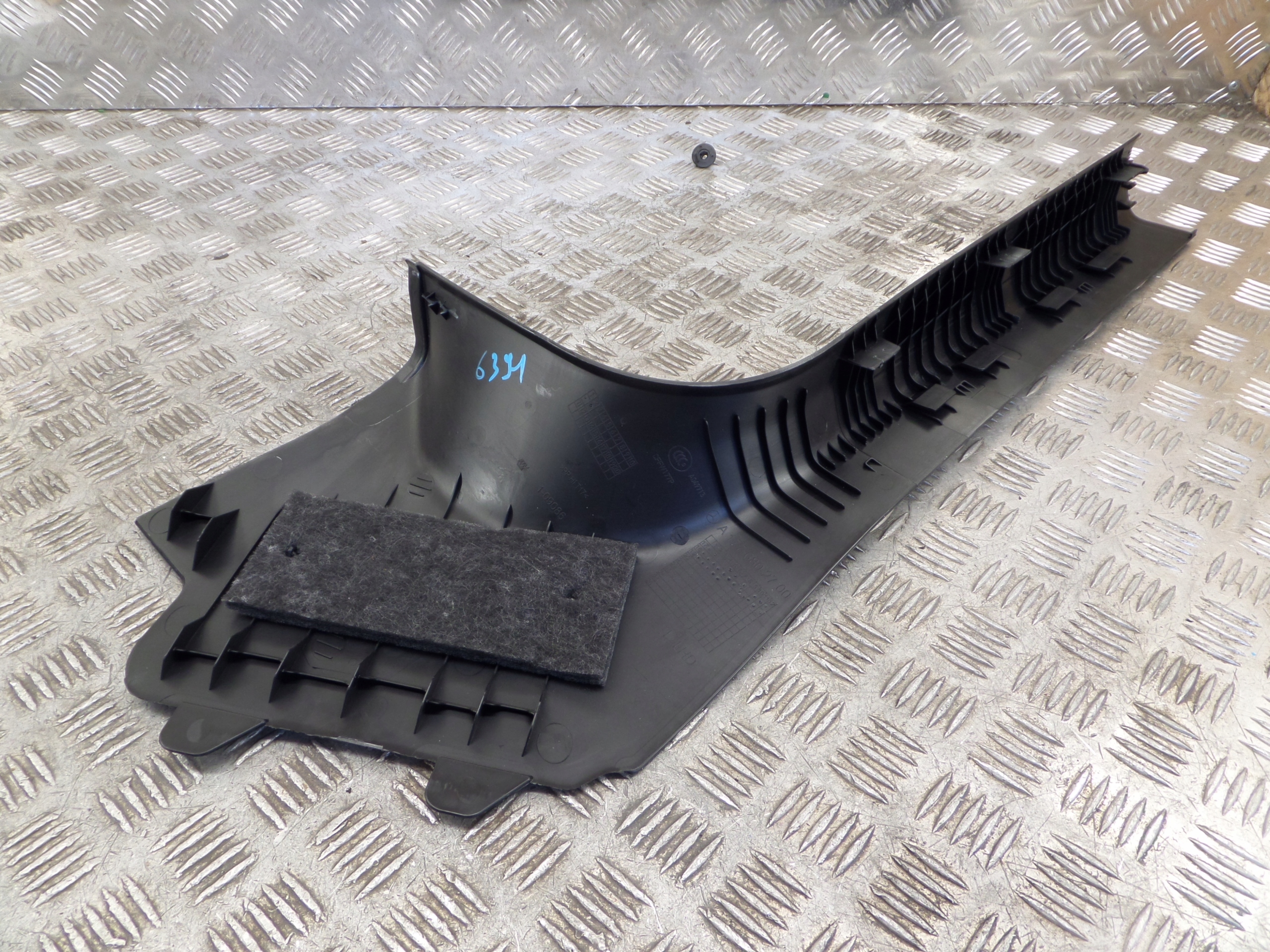 Blende Abdeckung DER SCHWELLE MERCEDES 177 A1776802700
