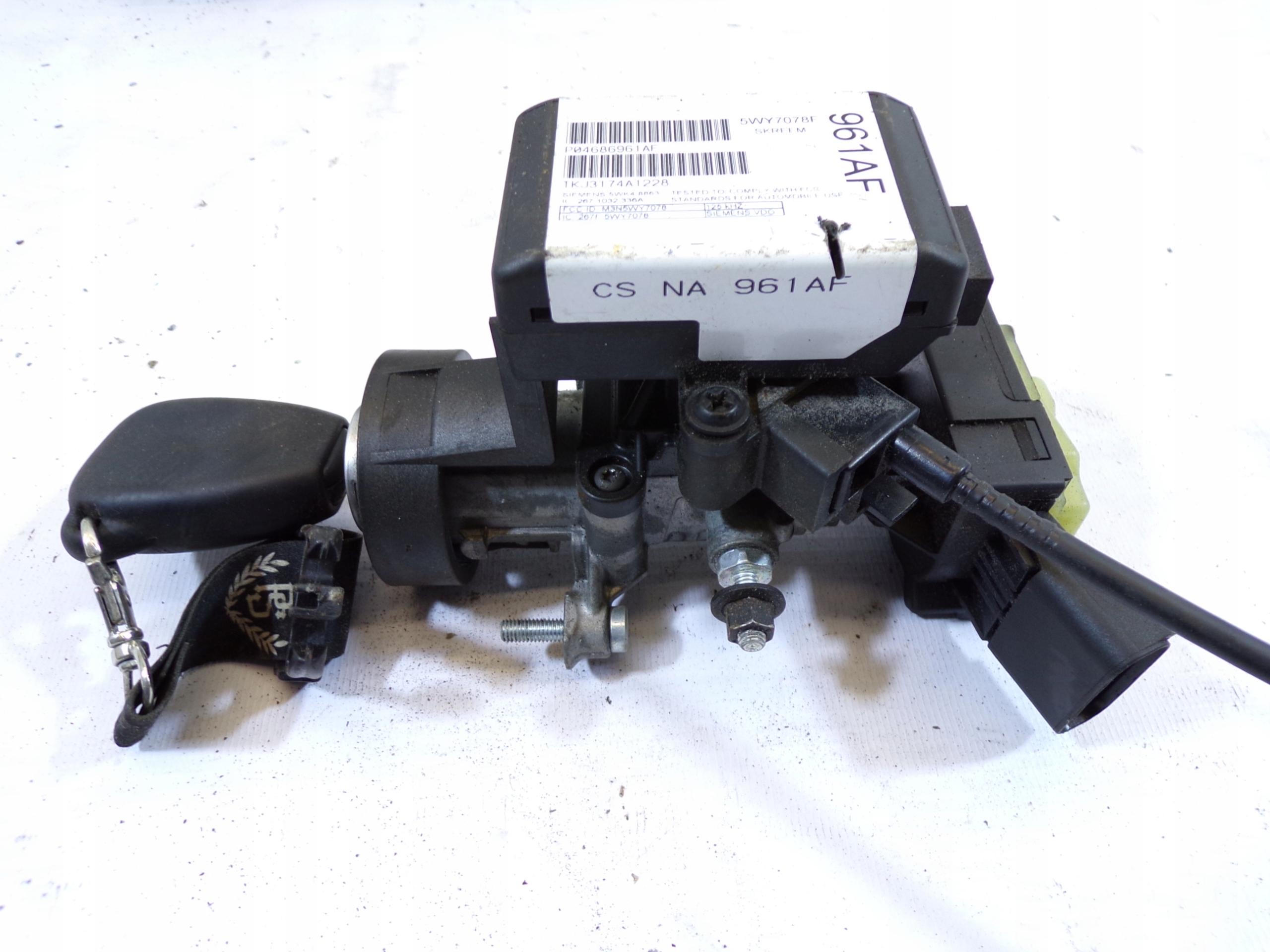 running board STARTOWY CHRYSLER PACYFICA 3.5 3.8 V6 04748352AF